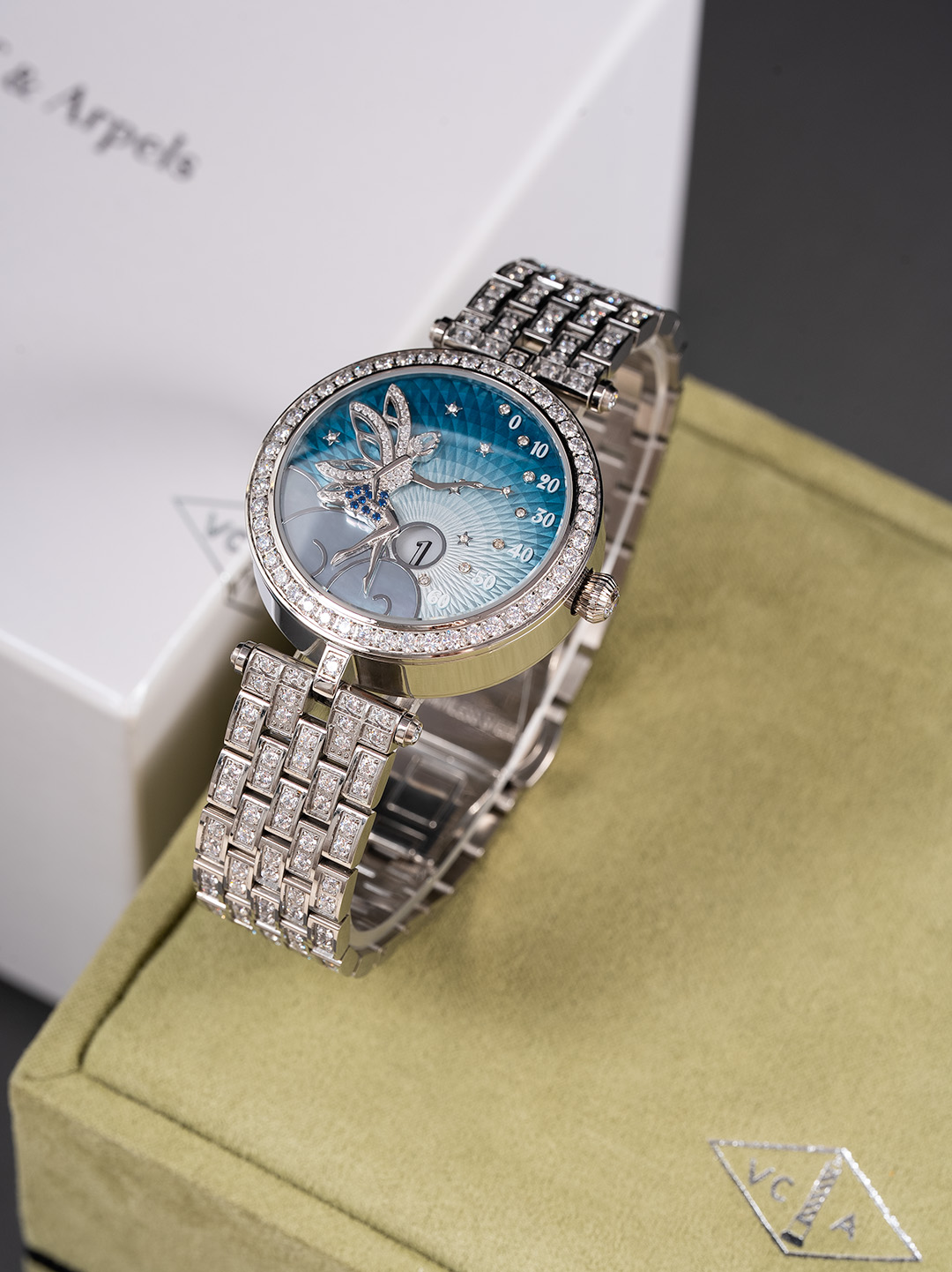 Lady Férie Wristwatch: Symbol of Joy and Hope by Van Cleef & Arpels