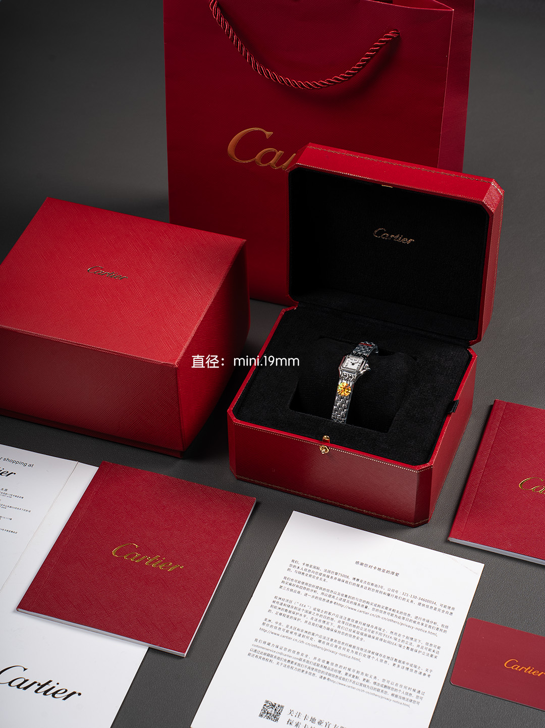 Cartier K12 出品的迷你卡地亚猎豹女士腕表 精准戳中小个子女生与白领需求 19MM 小巧表盘贴合纤细手腕