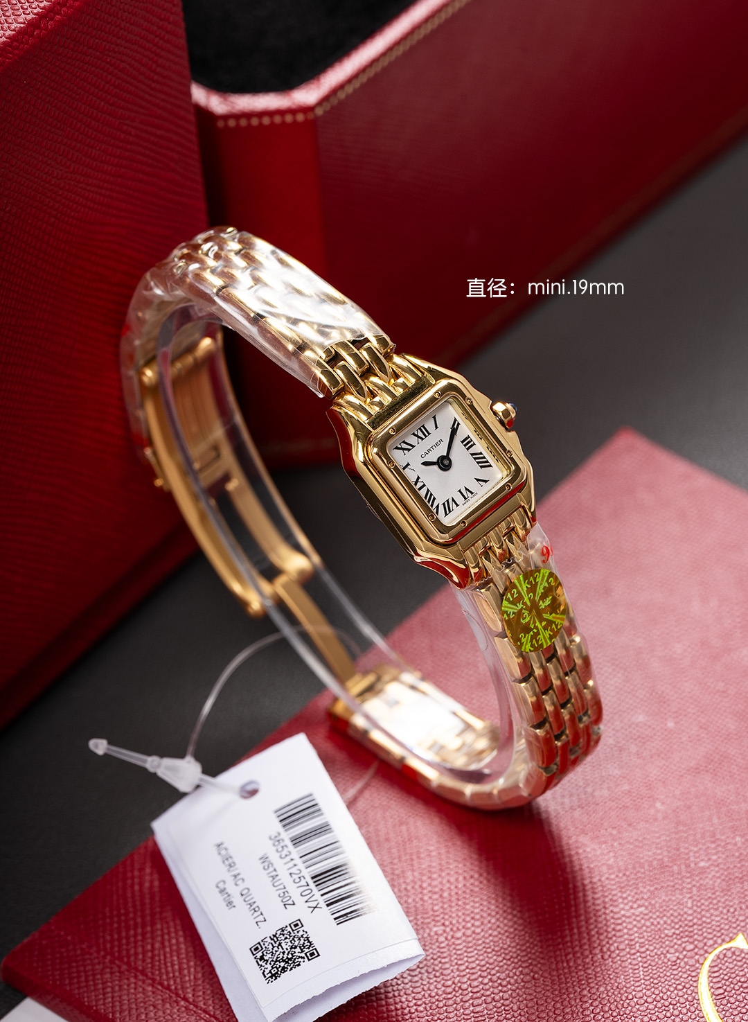 Cartier K12 出品的迷你卡地亚猎豹女士腕表 精准戳中小个子女生与白领需求 19MM 小巧表盘贴合纤细手腕