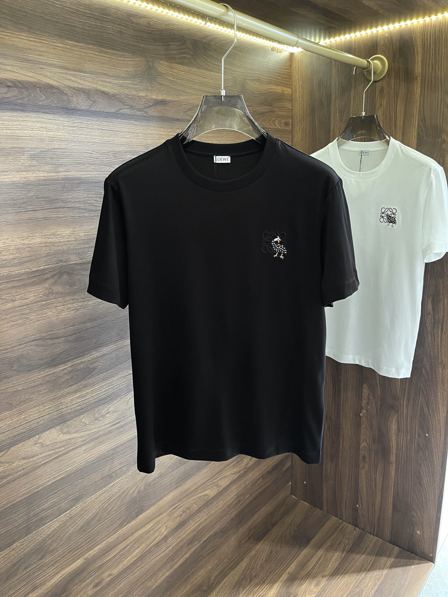 Loewe Abbigliamento T-Shirt In vendita online
 Nero Bianco Ricamo Collezione Primavera/Estate Fashion Maniche corte