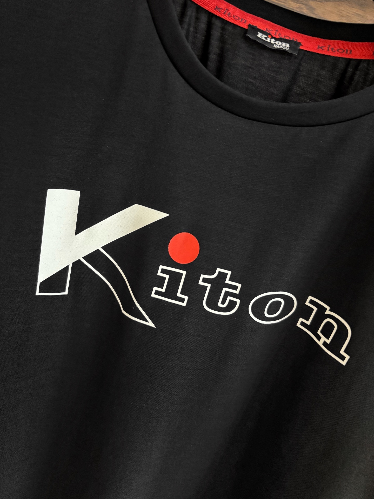 New#
🟥Kiton 奇顿 2025春夏新款男士圆领T恤短袖,冰感爽滑~弹力垂顺纯色圆领短袖T恤,一