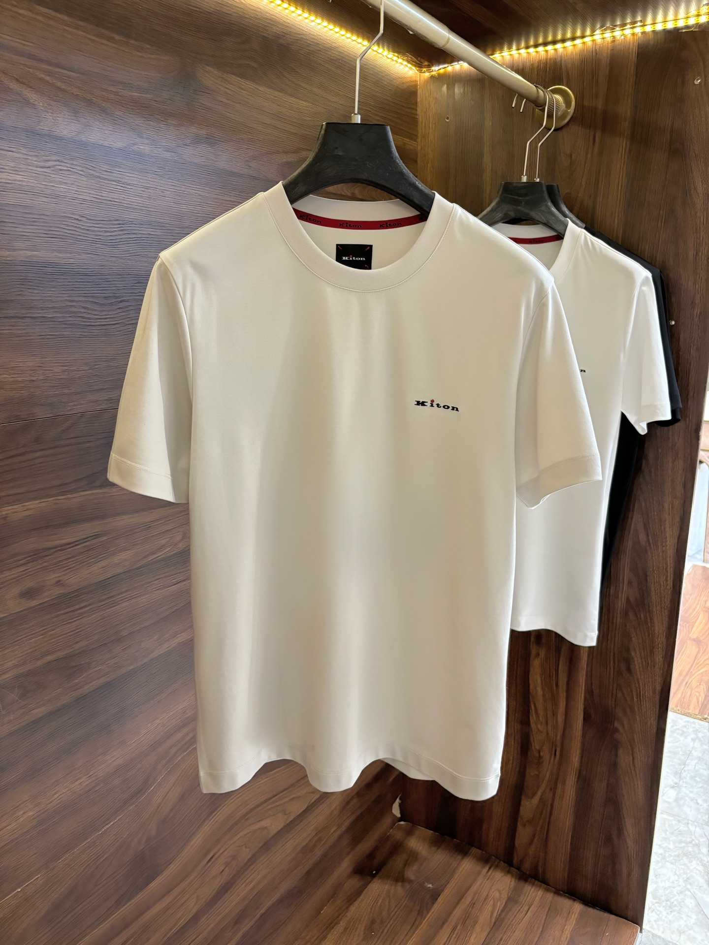 Kiton Men's Crew Neck T-Shirt Short Sleeve Embroidery Logo Top