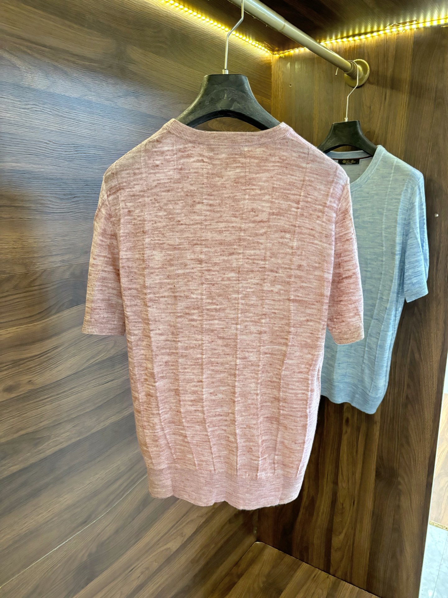 New#🟥lP🆕 老钱风！针织衫系列！进口机器精织桑蚕丝短袖衫。还在为夏日找不到兼具质感与舒适的上衣而烦