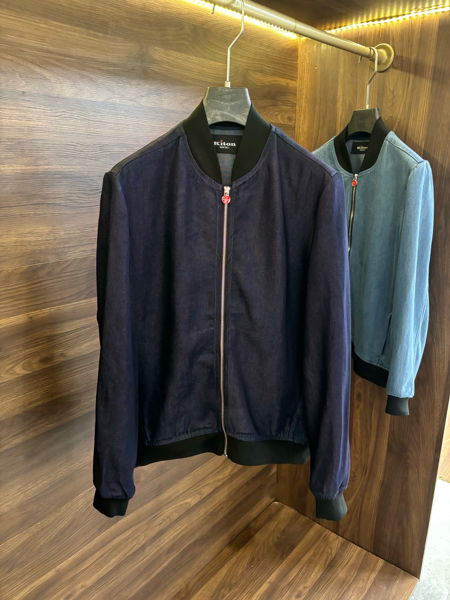 High-Quality Cotton Chiton Jacket with Detailed Design and Classic Style