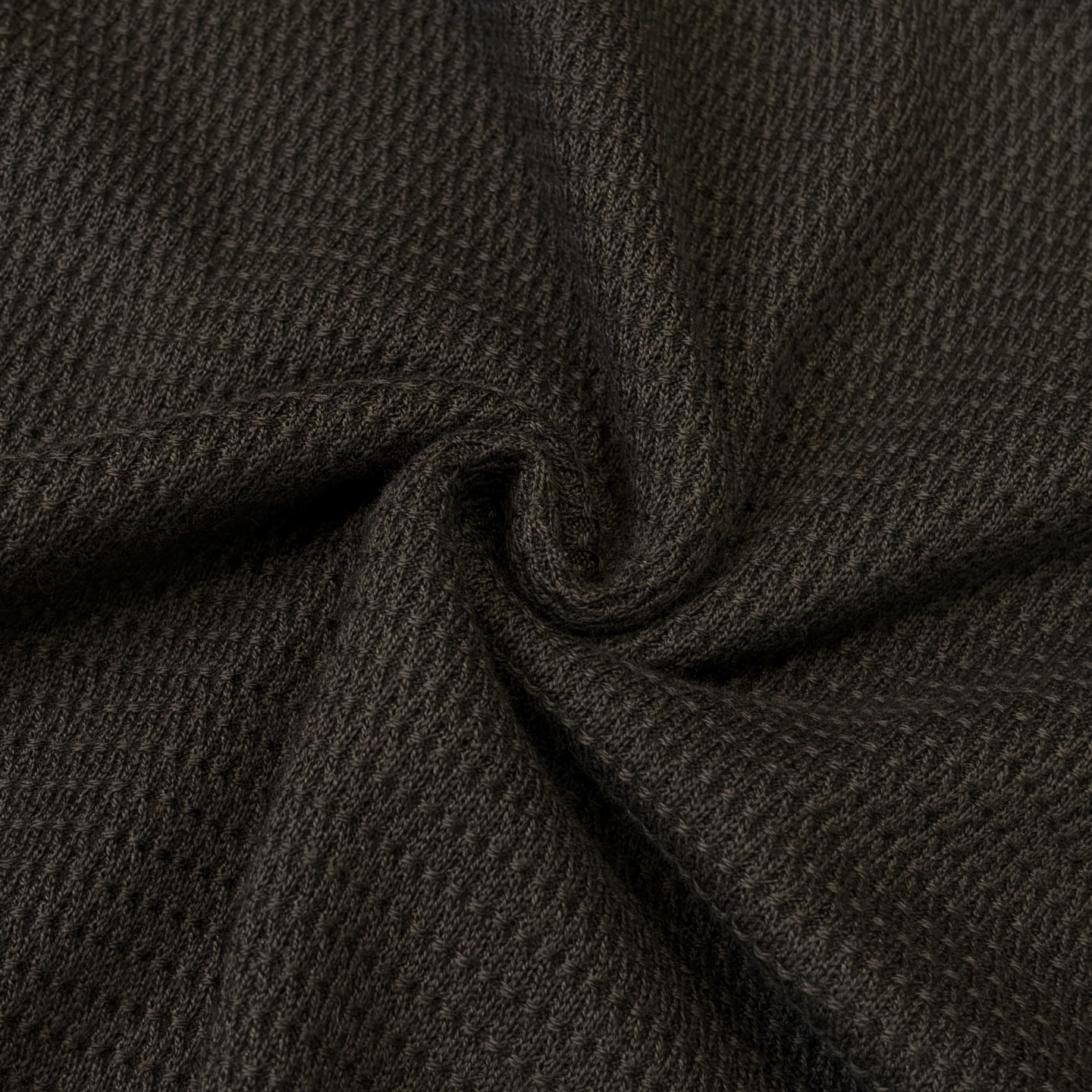 New#🟥ZEGNA 一眼就认出EZ家独特衣领设计甄选天然棉麻纤维纱线匠心打造立体感超强针织条纹纹理翻领