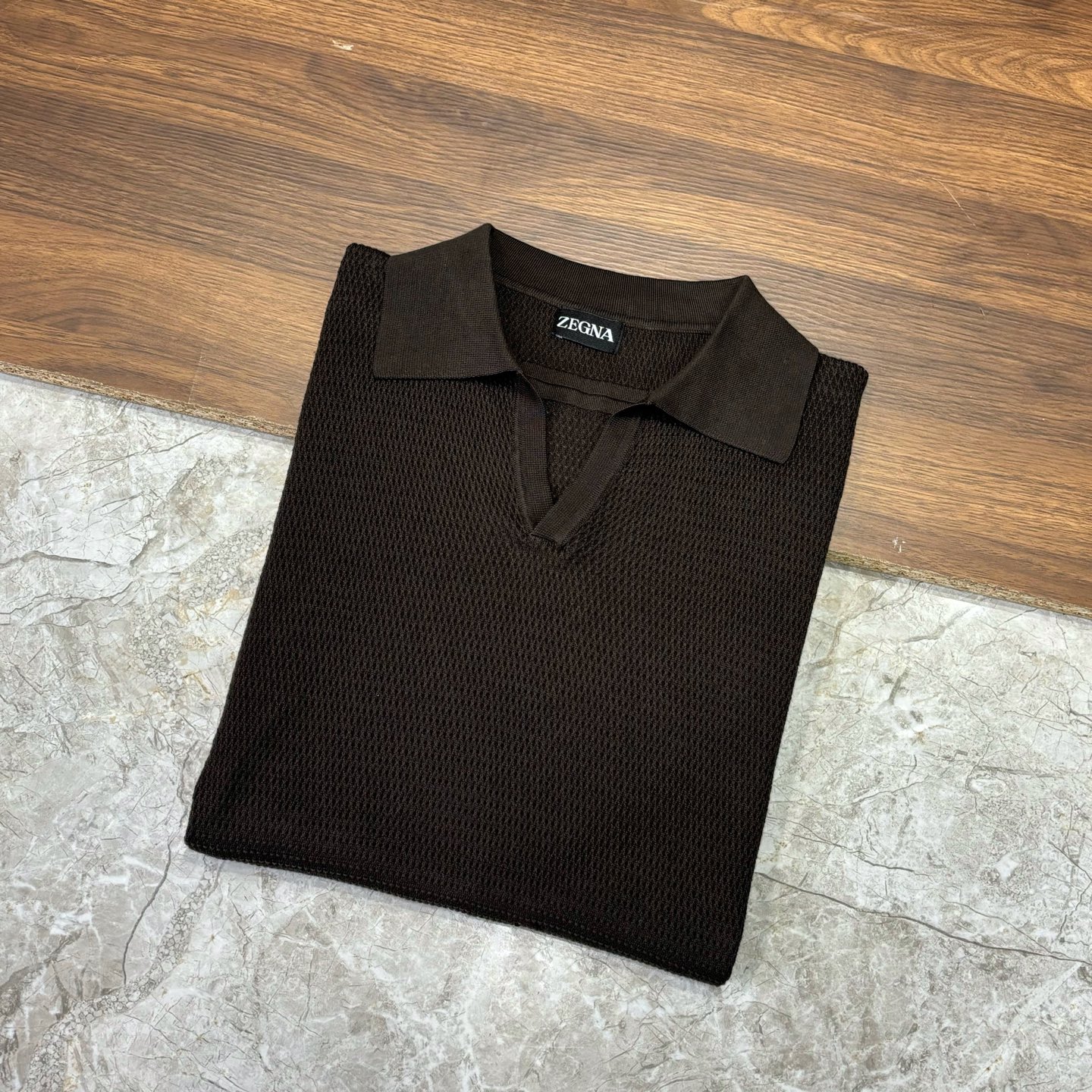 New#🟥ZEGNA 一眼就认出EZ家独特衣领设计甄选天然棉麻纤维纱线匠心打造立体感超强针织条纹纹理翻领