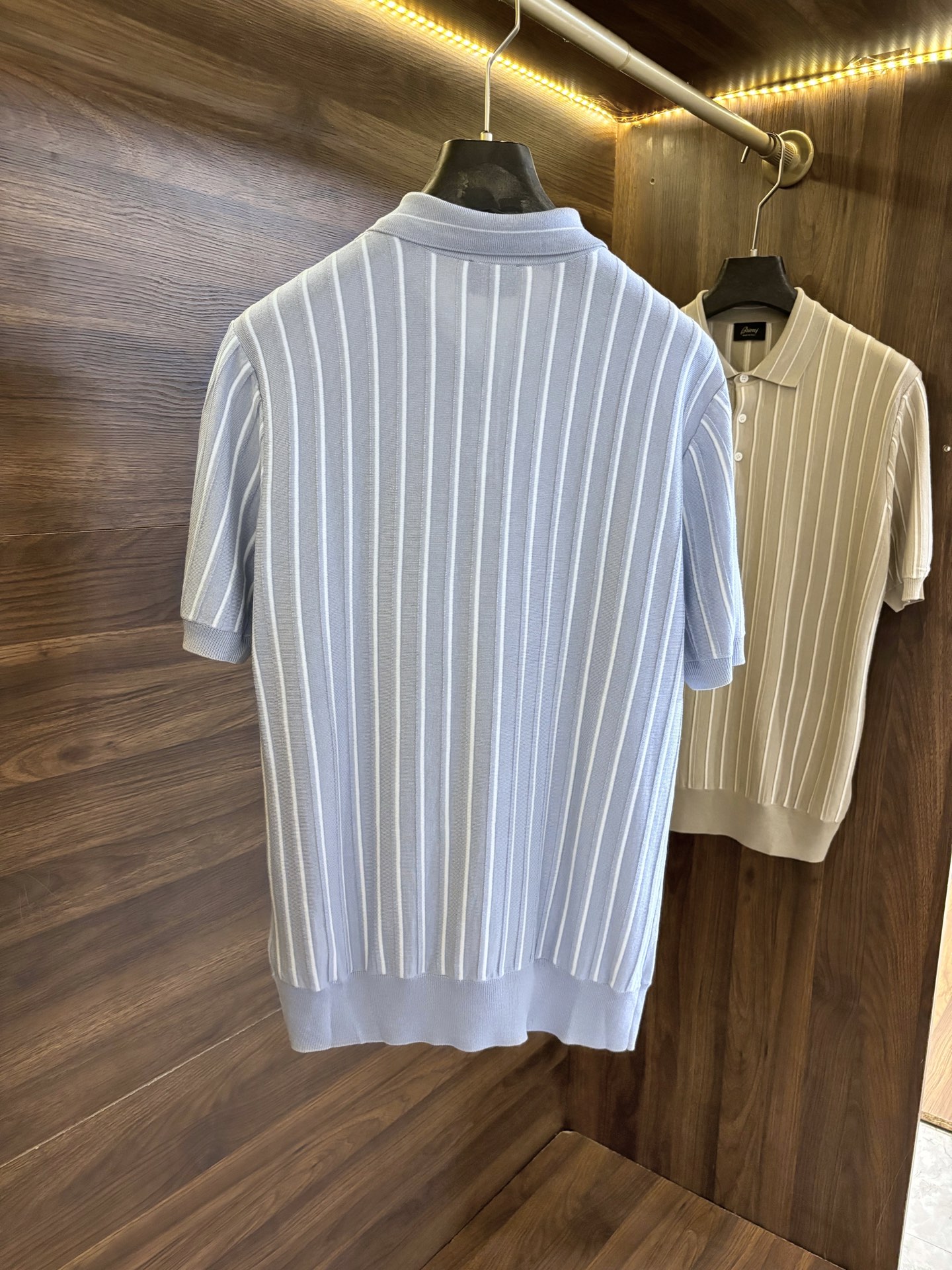 Brioni Striped Silk Blend Polo Shirt - Elegant Knitwear with Button Detail 3 i1751534403067 1459 0 1