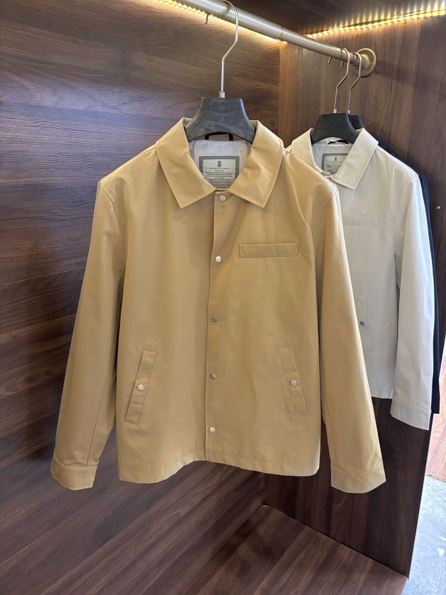 New#🟥 Brunello Cucinelli BC 意大利 老钱风 翻领纽扣夹克外套，专柜最新款意式