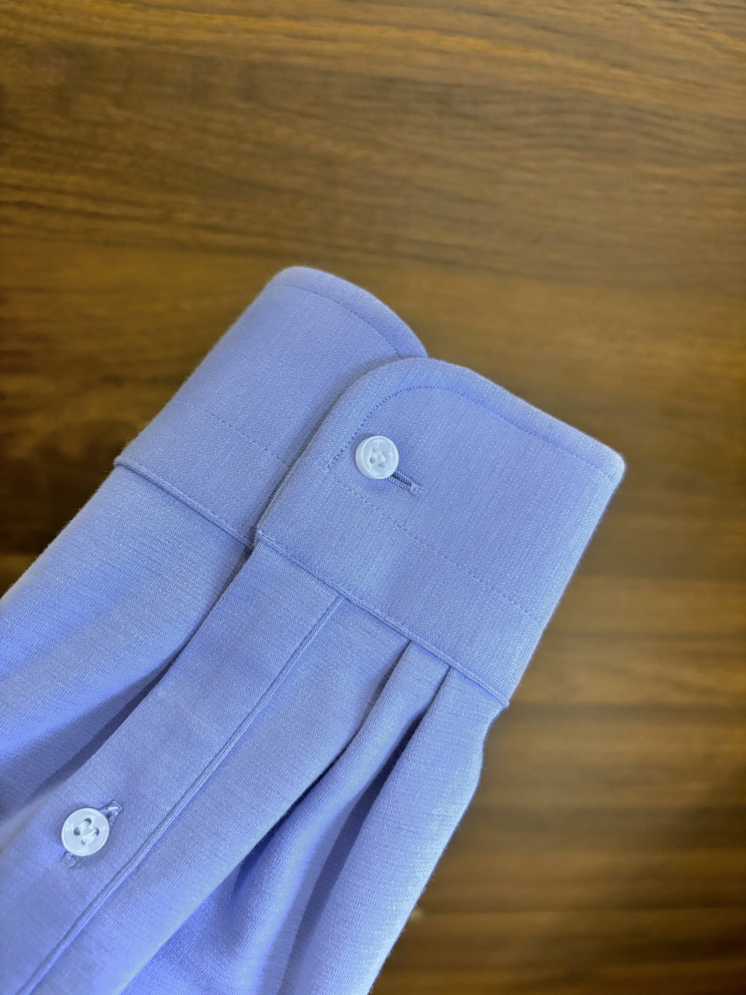 New#🟥lP🆕渠道尖端~加厚弹力棉磨毛长袖衬衫，老钱风格的极简纯色款，时尚百搭长袖衬衫，专为春秋冬而设