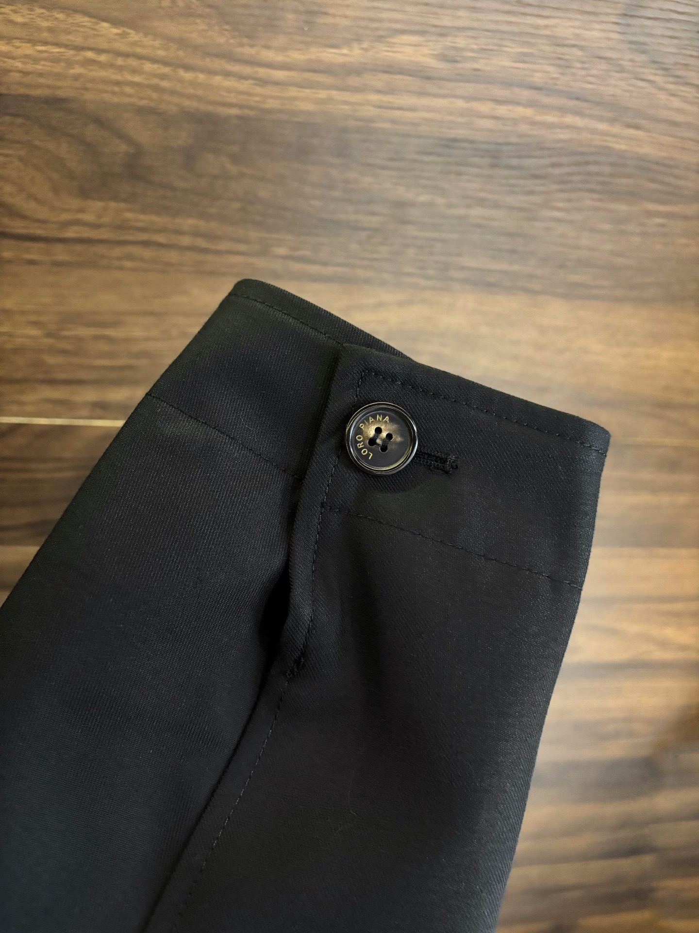 New#🟥lP🆕 诺悠翩雅 专柜最新款休闲男士夹克，中长长度夹克外套，高品质的面料和时尚的设计而受到广大