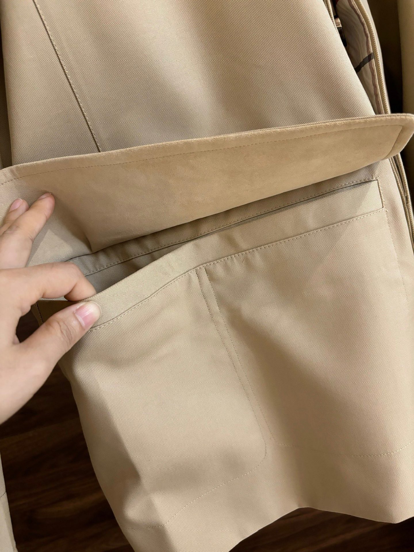 New#🟥lP🆕 诺悠翩雅 专柜最新款休闲男士夹克，中长长度夹克外套，高品质的面料和时尚的设计而受到广大