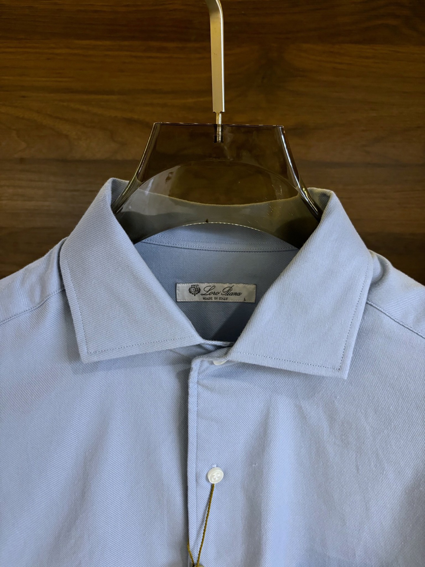 New#🟥lP🆕 老钱风 渠道顶级款磨毛绒面长袖衬衫，这款磨毛衬衫它不仅拥有百搭的特性，适合各种通勤场合