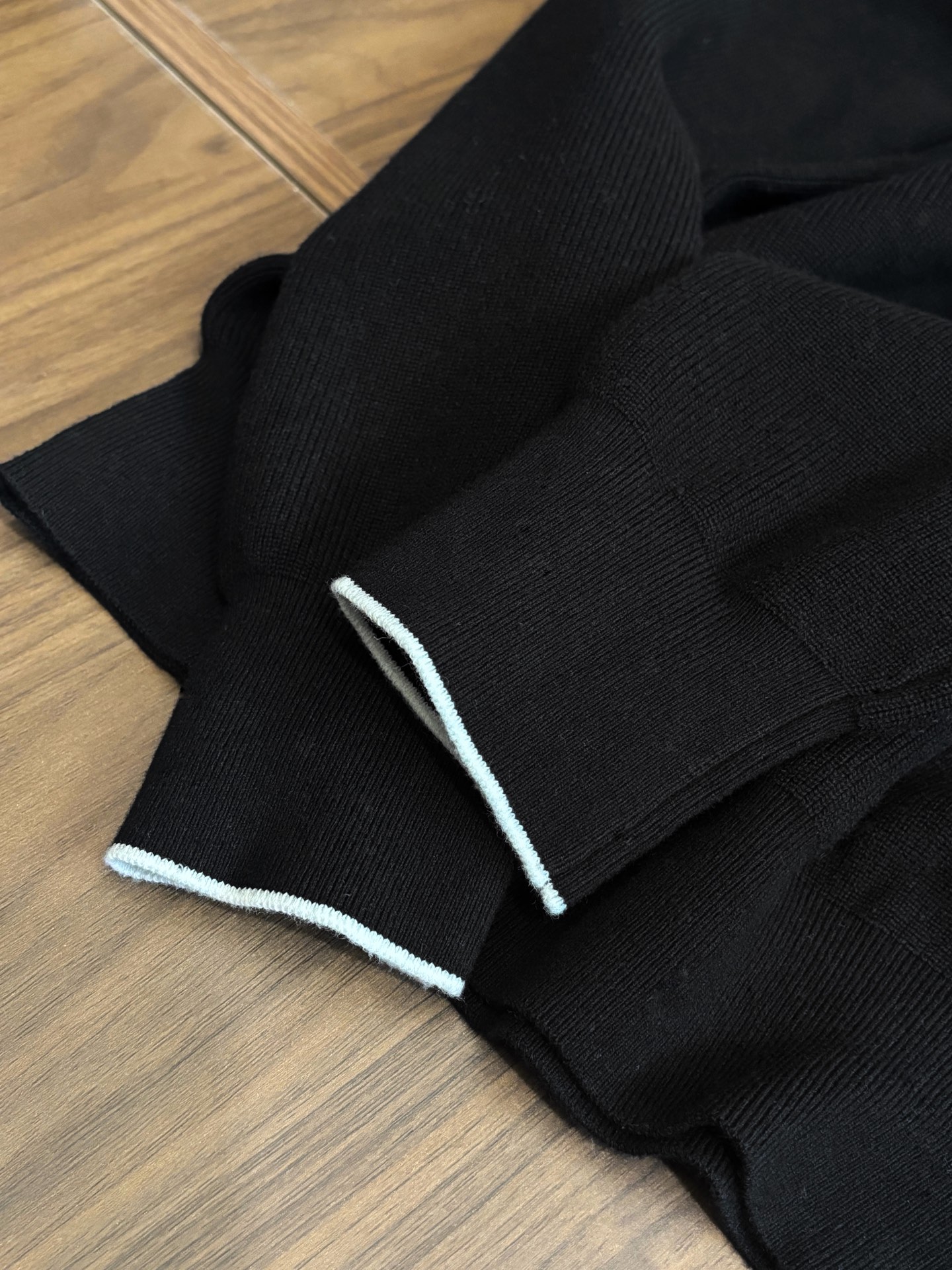 New#🟥Brunello Cuc***lli BC 翻领毛衣，老钱风穿搭 经典翻领针织衫 ，高级松弛感