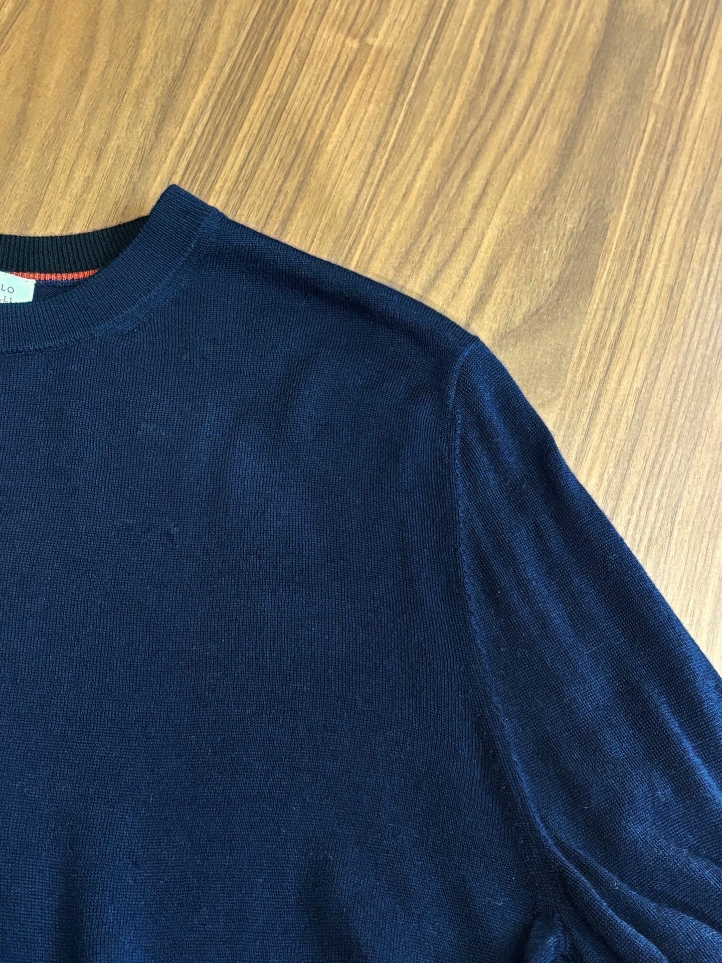 New#🟥BC 秋冬的温暖无优雅，经典的圆领男士羊毛衫。展现出休闲而优雅的风格。每一处细节都经过精心雕琢