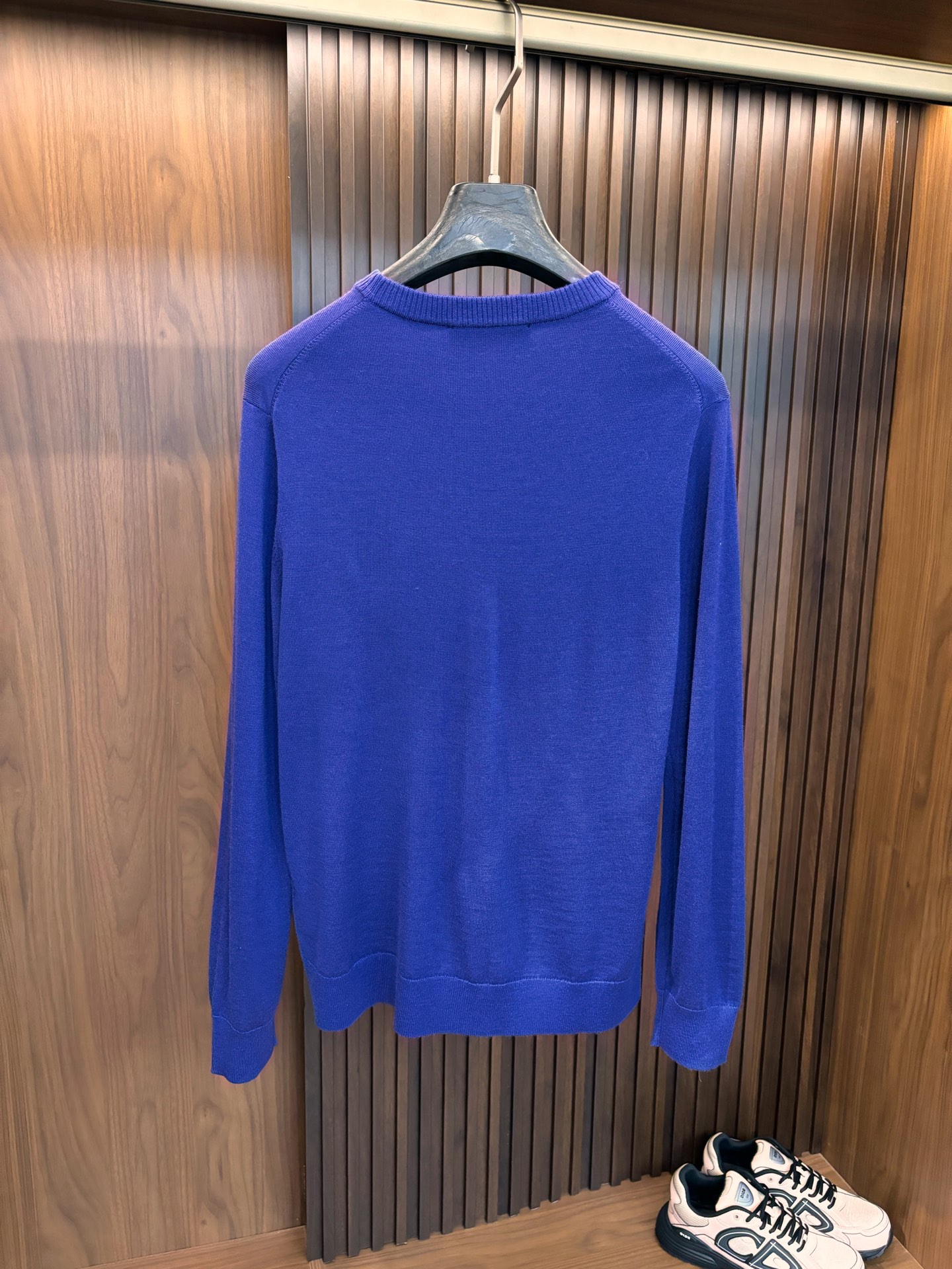 New#🟥LoroPian 诺悠-翩雅经典圆领羊毛衫，在男士高端针织服饰领域，这款羊毛衫更是品牌精湛工艺