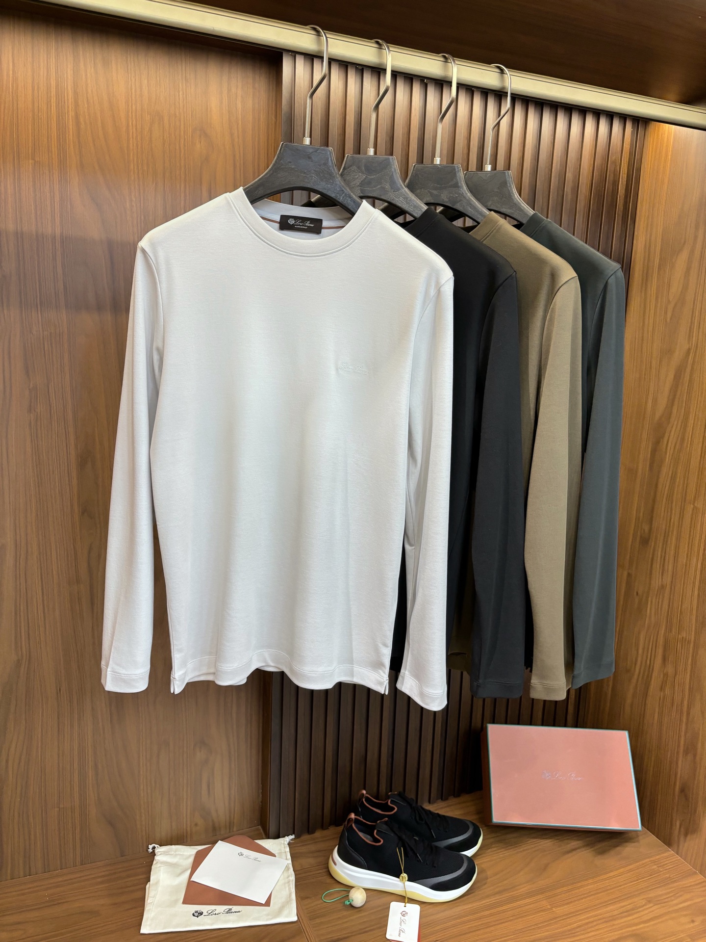 NO:550337,Tile details],,alexander wang19860909平铺细节图】,,alexander wang,Men's clothing