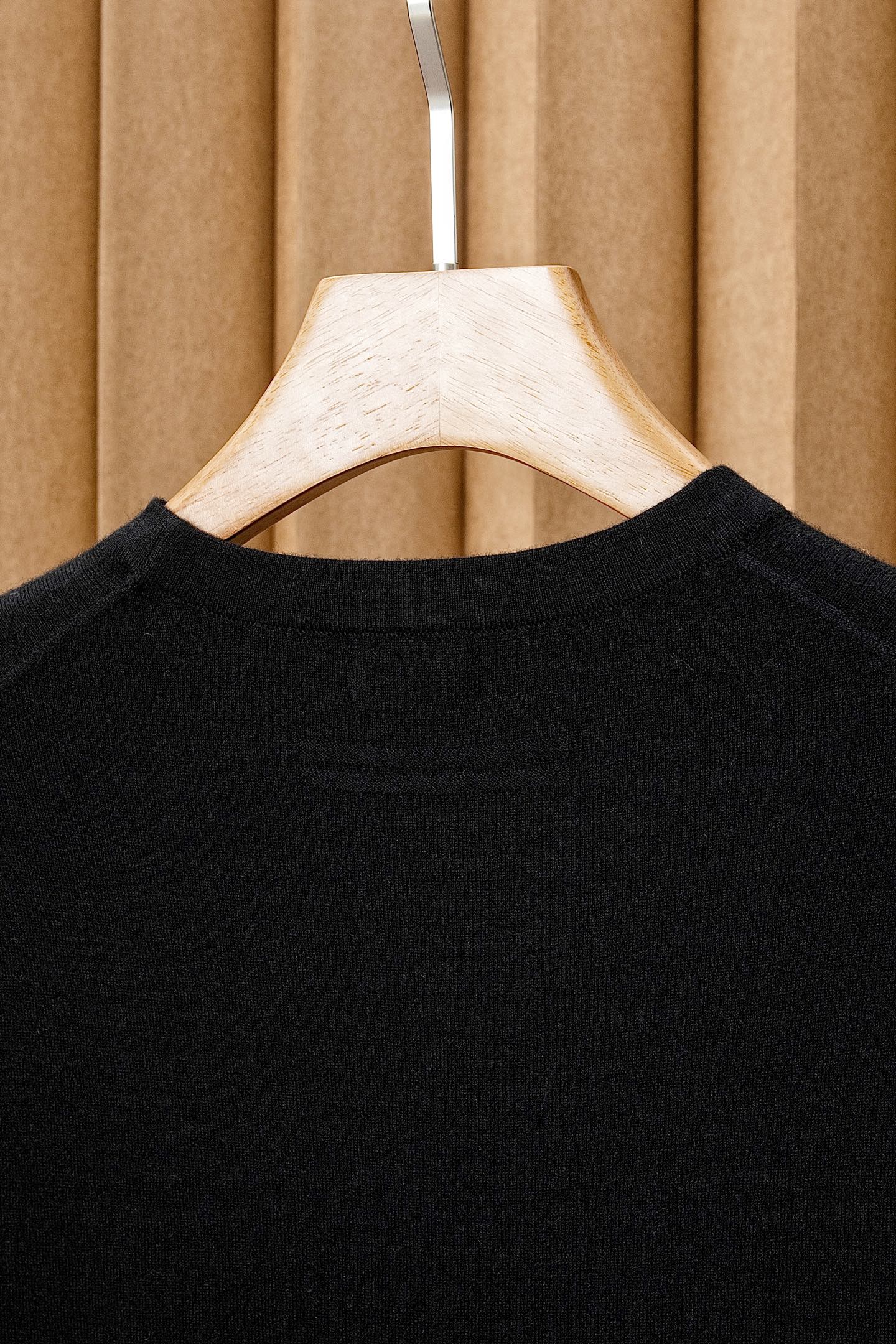 New#🟥ZE 杰家 男士圆领羊毛衫，圆领设计简约经典，而且作为时尚界的“万能公式”，圆领T恤与任何下装