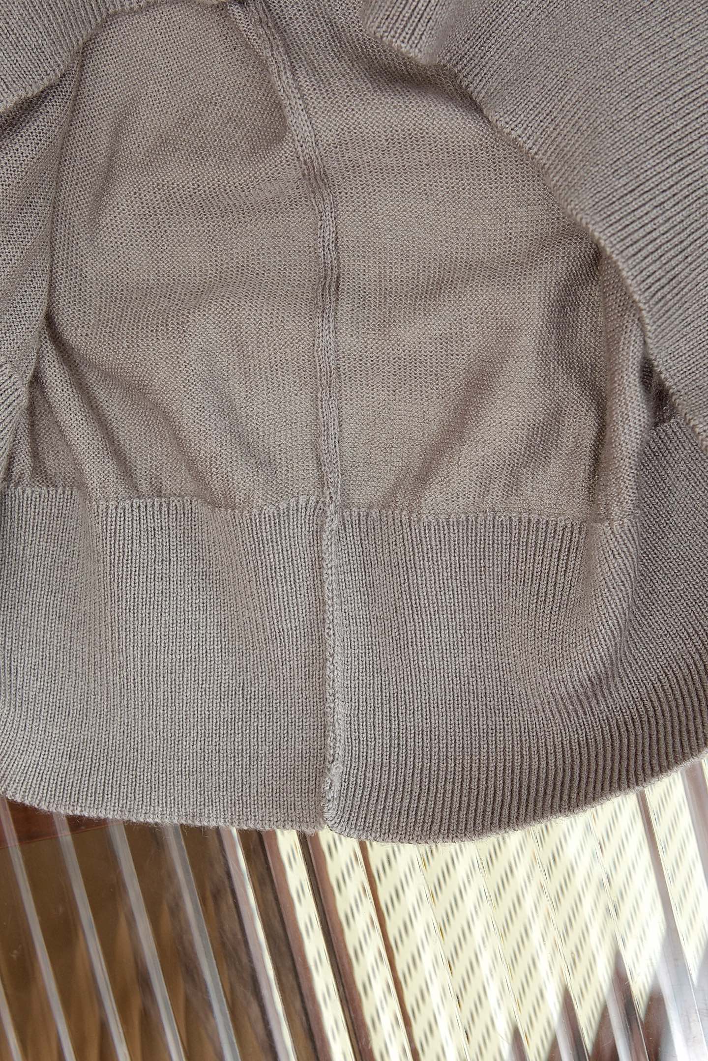 New#🟥BC 秋冬的温暖无优雅，经典的圆领男士羊毛衫。展现出休闲而优雅的风格。每一处细节都经过精心雕琢