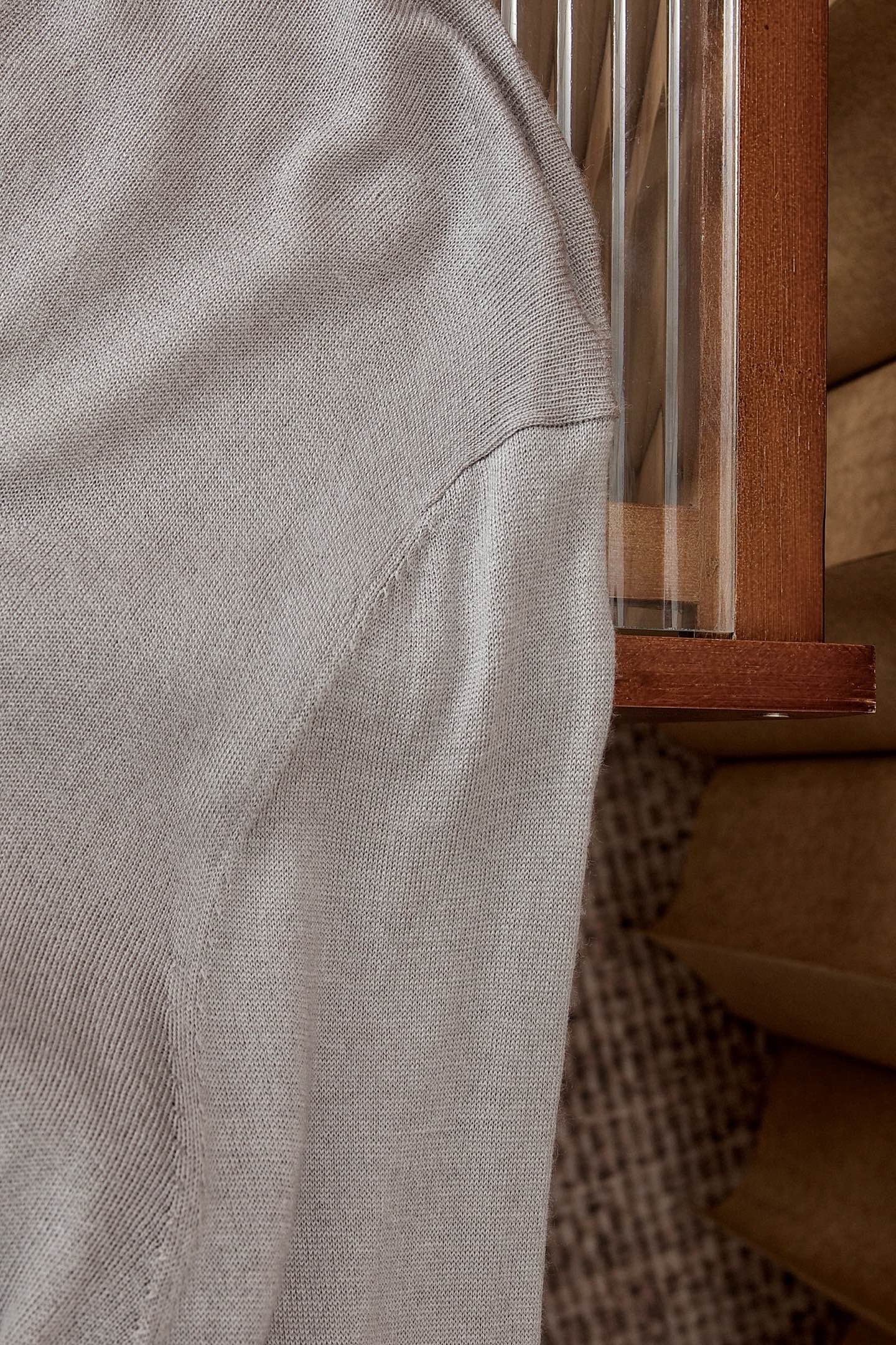 New#🟥BC 秋冬的温暖无优雅，经典的圆领男士羊毛衫。展现出休闲而优雅的风格。每一处细节都经过精心雕琢