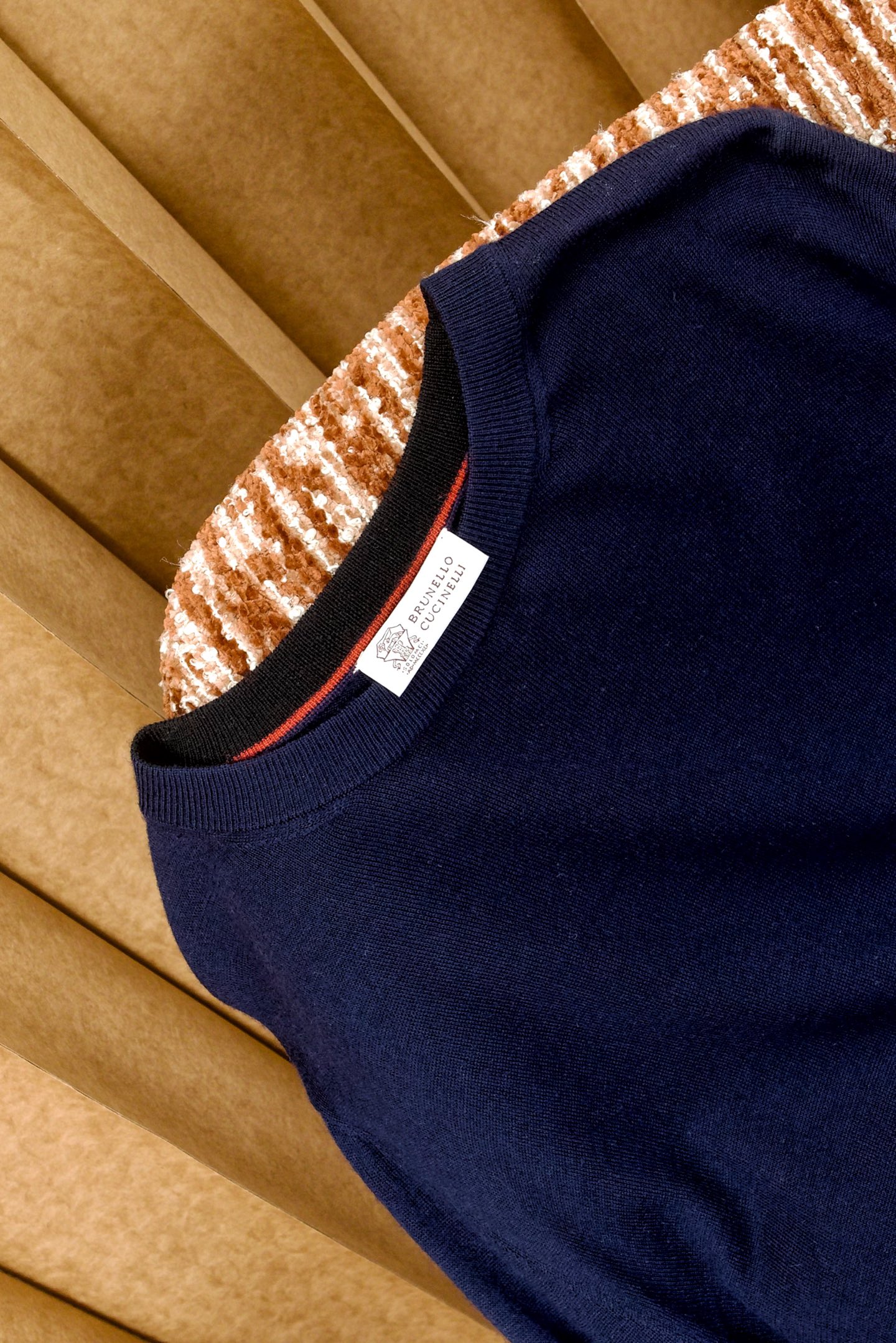 New#🟥BC 秋冬的温暖无优雅，经典的圆领男士羊毛衫。展现出休闲而优雅的风格。每一处细节都经过精心雕琢