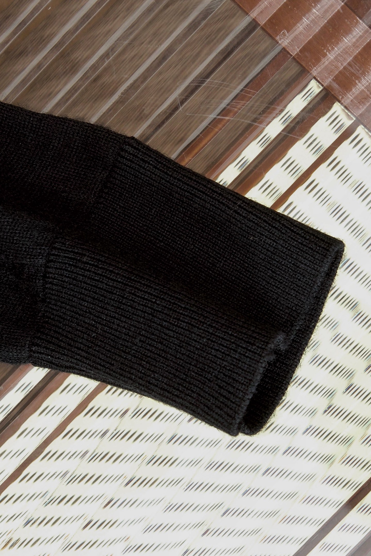 New#🟥BC 秋冬的温暖无优雅，经典的圆领男士羊毛衫。展现出休闲而优雅的风格。每一处细节都经过精心雕琢