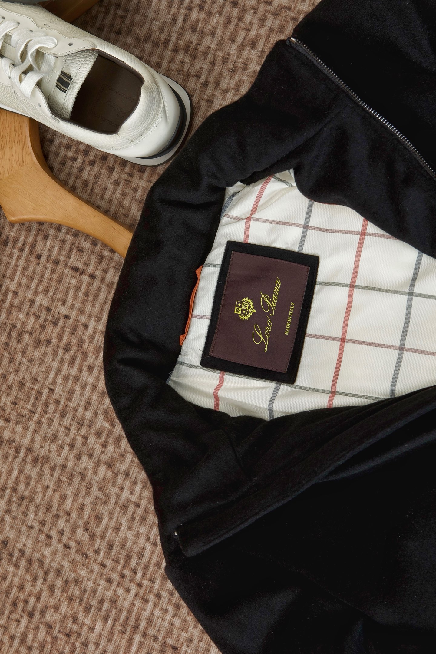 羽绒服 New#🟥 lP🆕 诺悠翩雅 甄选硬朗有型的男士羊毛羊绒混纺羽绒服，铸就奢华格调。款式设计，利落