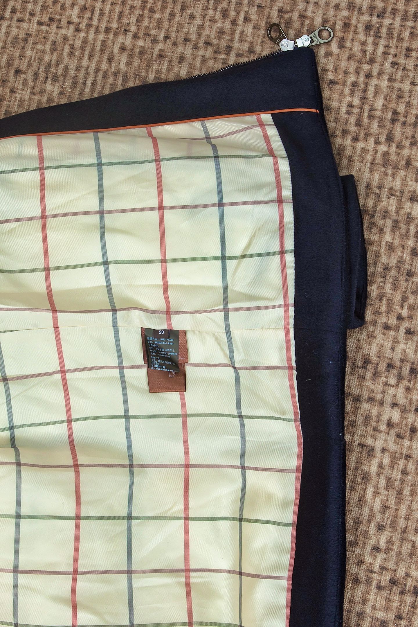 羽绒服 New#🟥 lP🆕 诺悠翩雅 甄选硬朗有型的男士羊毛羊绒混纺羽绒服，铸就奢华格调。款式设计，利落