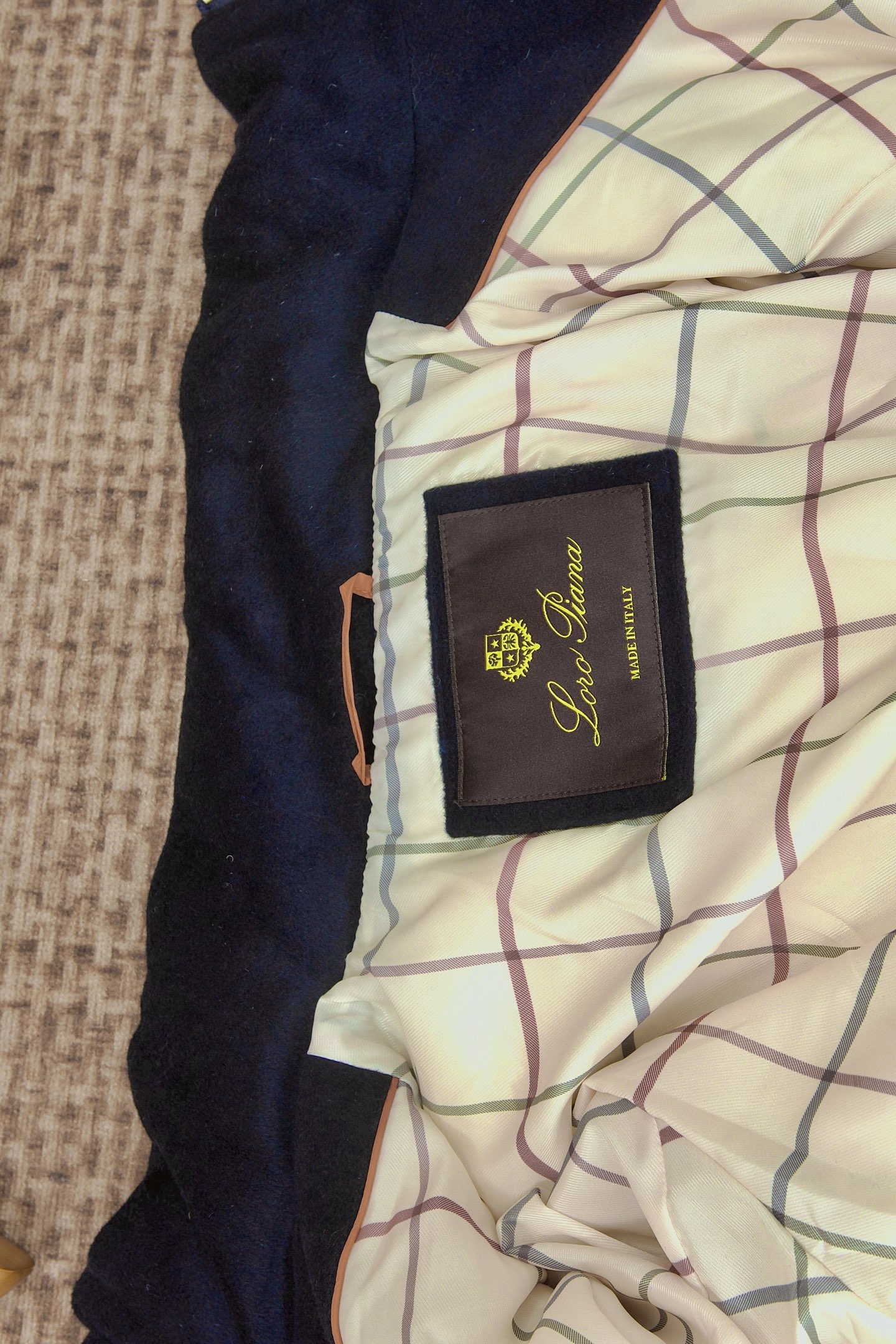 羽绒服 New#🟥 lP🆕 诺悠翩雅 甄选硬朗有型的男士羊毛羊绒混纺羽绒服，铸就奢华格调。款式设计，利落