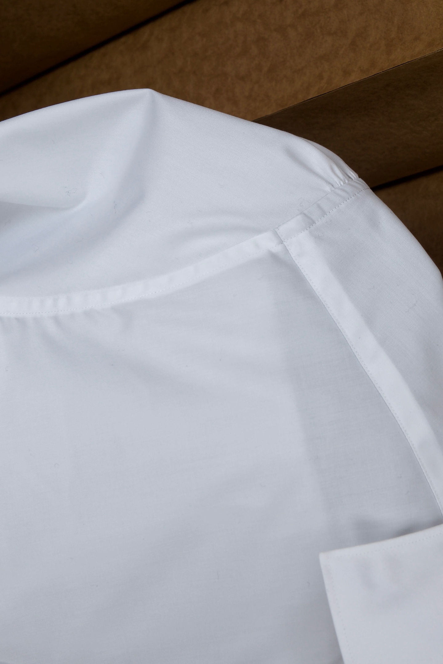 New#🟥BrunelloCucinelli 简约不张扬却自带高级感，贡缎棉休闲男士衬衫，面料细腻丝滑，