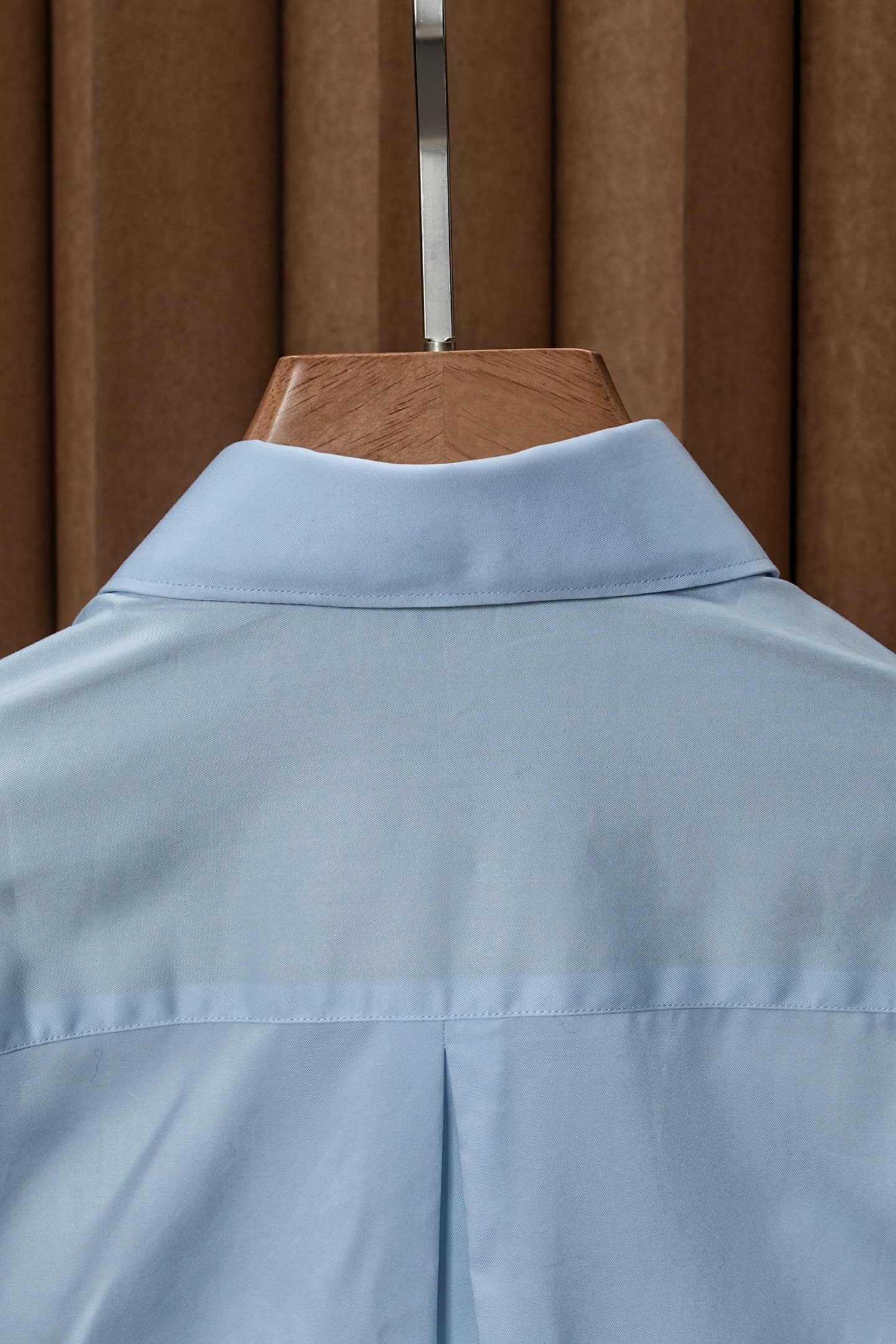 New#🟥BrunelloCucinelli 简约不张扬却自带高级感，贡缎棉休闲男士衬衫，面料细腻丝滑，