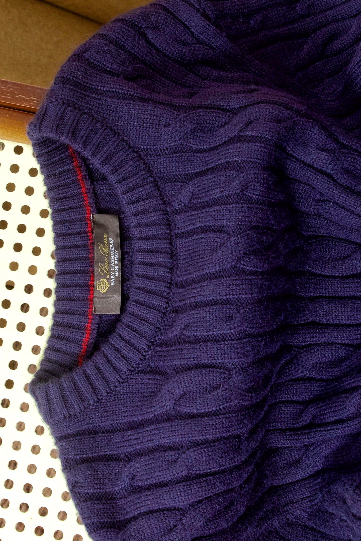 New#🟥lP🆕 经典麻花辫织法复古混纺羊绒纱线羊绒衫，探索时尚的复古潮流，lP🆕家为您呈现一款独具匠心