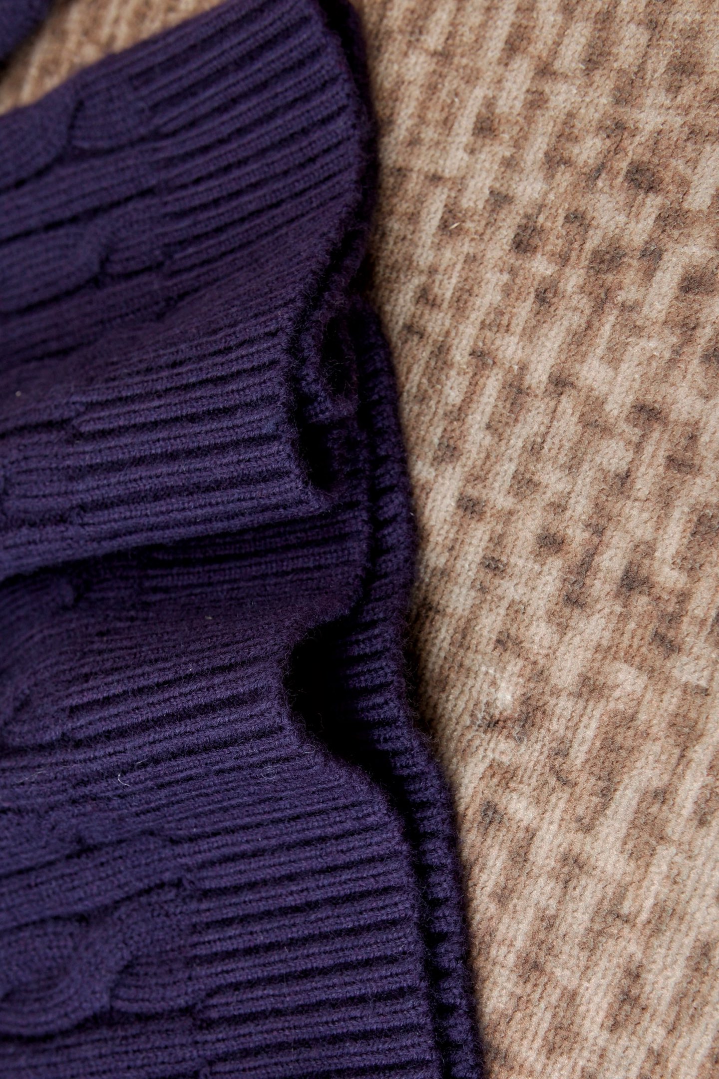 New#🟥lP🆕 经典麻花辫织法复古混纺羊绒纱线羊绒衫，探索时尚的复古潮流，lP🆕家为您呈现一款独具匠心