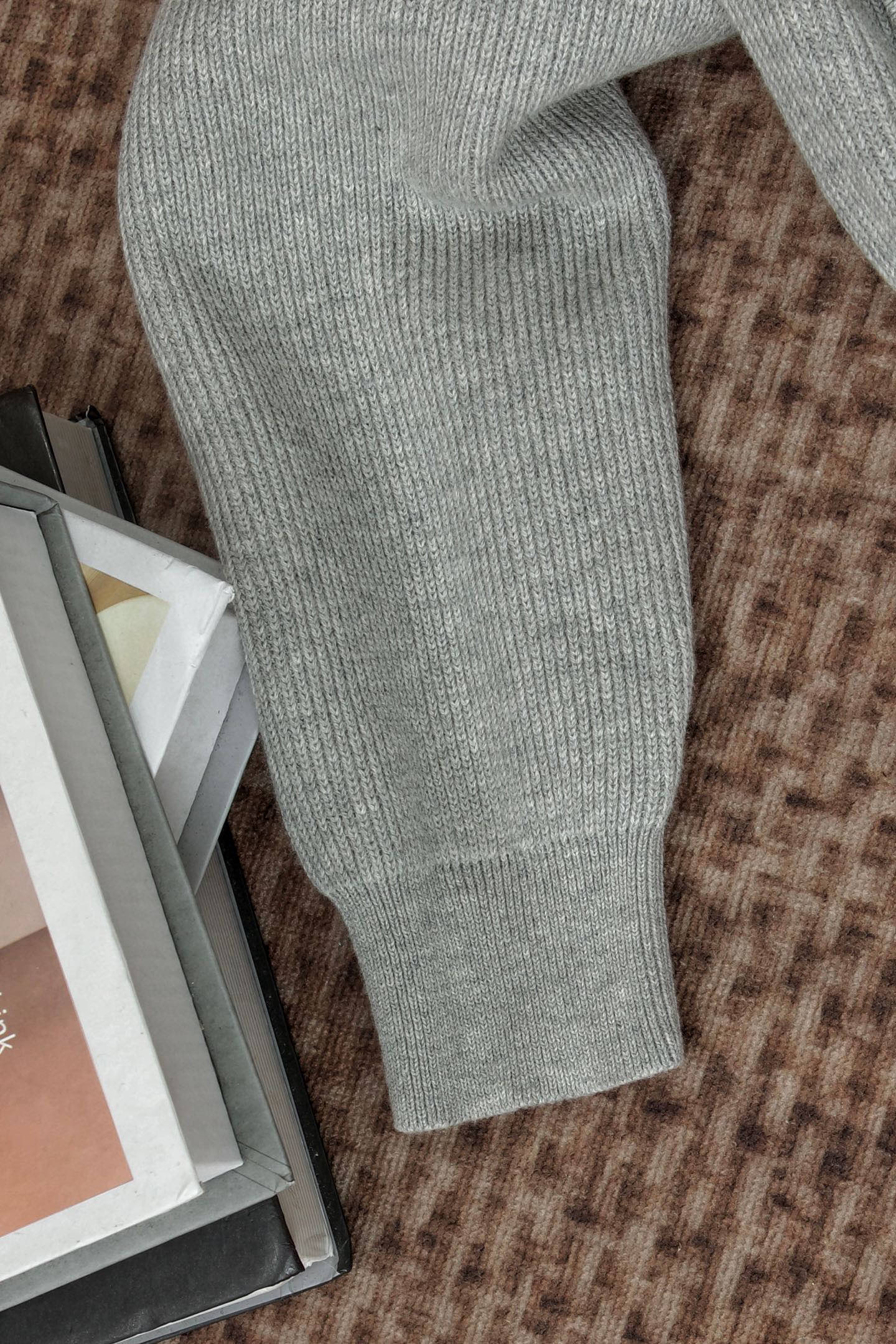 New#🟥Brunello Cucinelli 针织开衫毛衣，100%棉面料轻盈蓬松，带来无与伦比的亲肤