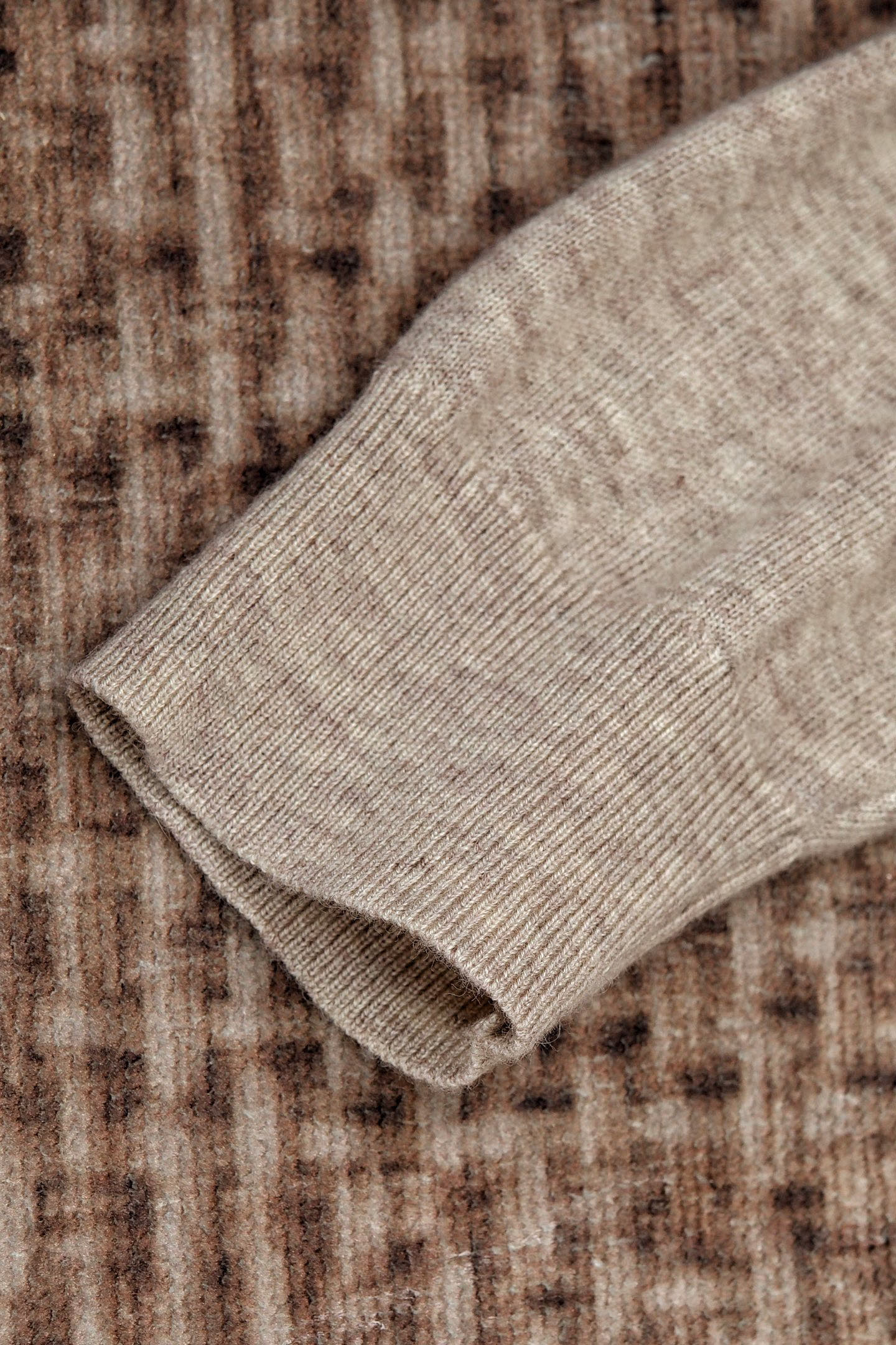 New#🟥ZE 杰家 男士圆领羊毛衫，圆领设计简约经典，而且作为时尚界的“万能公式”，圆领T恤与任何下装