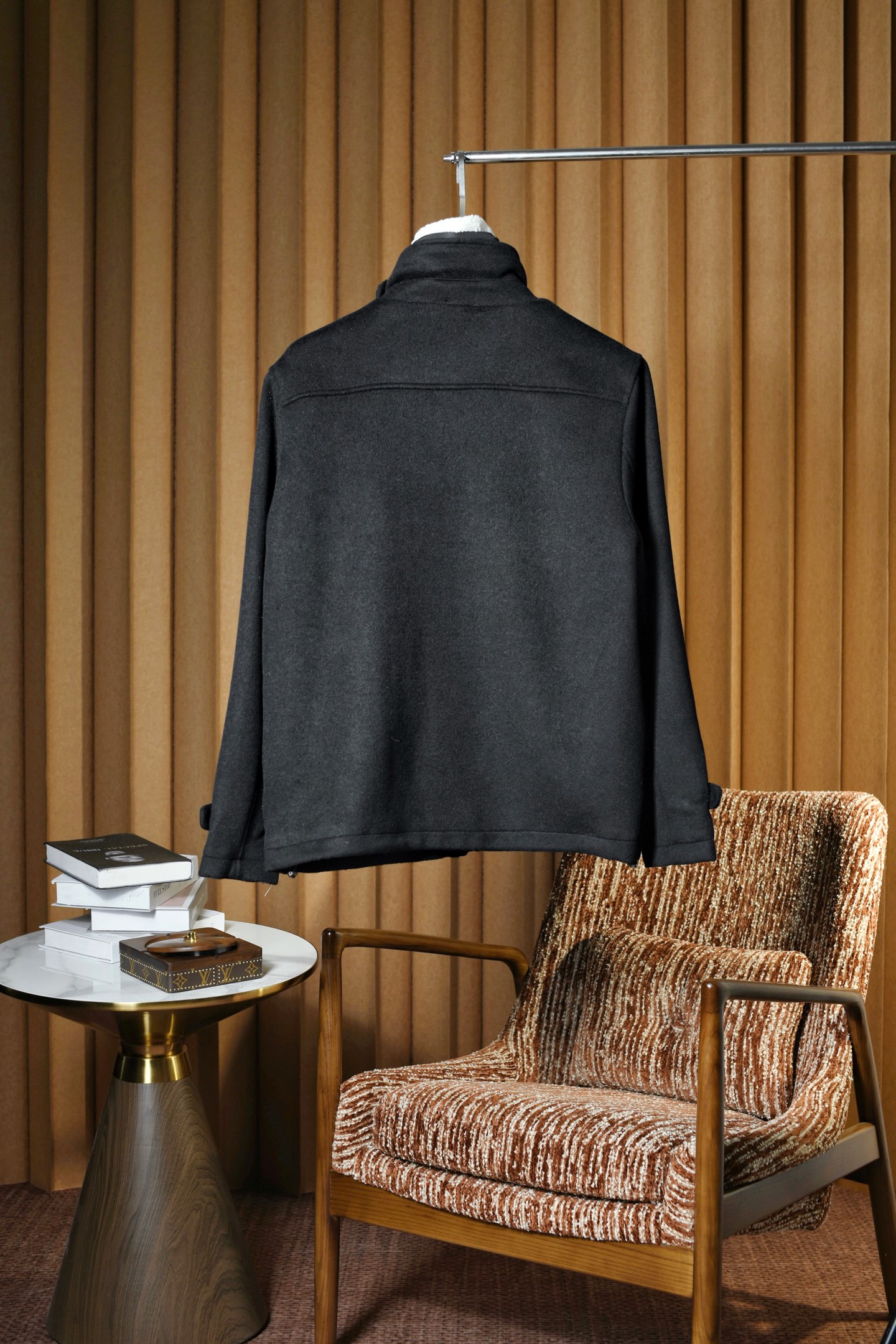 New#🟥BC Brunello Cucinelli 这款匠心独运的夹克，将奢华与实用完美融合，伴您温暖