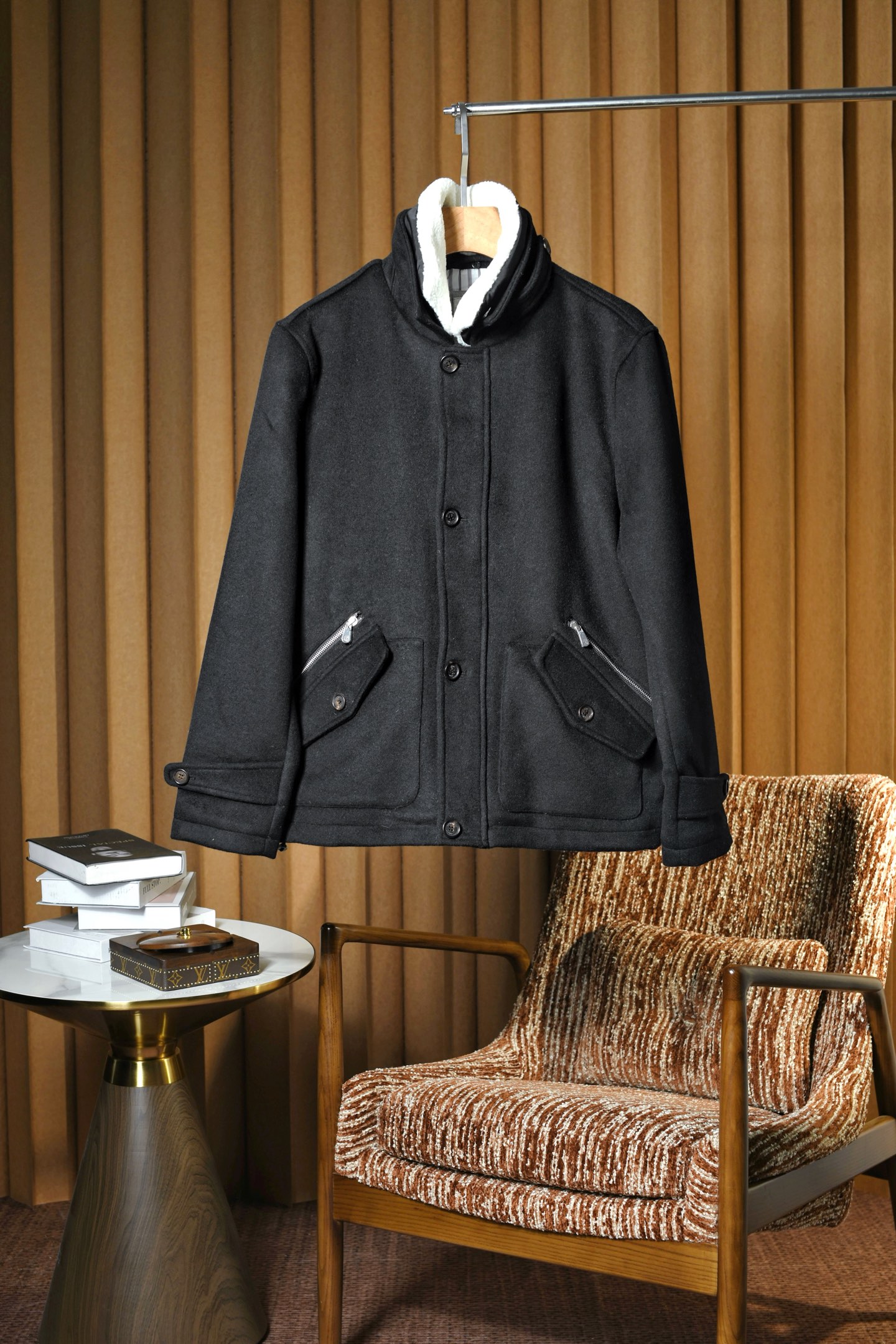 New#🟥BC Brunello Cucinelli 这款匠心独运的夹克，将奢华与实用完美融合，伴您温暖