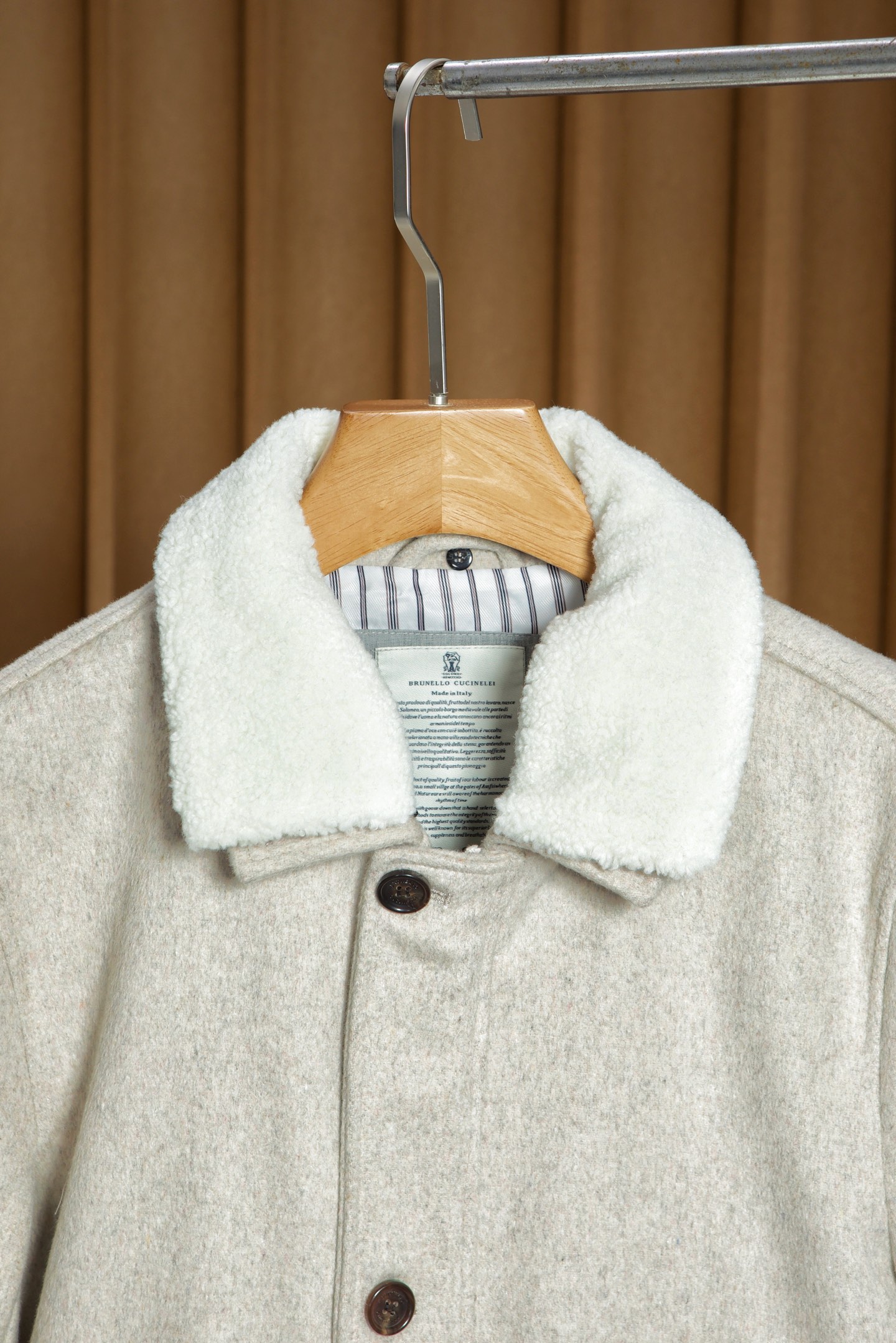 New#🟥BC Brunello Cucinelli 这款匠心独运的夹克，将奢华与实用完美融合，伴您温暖