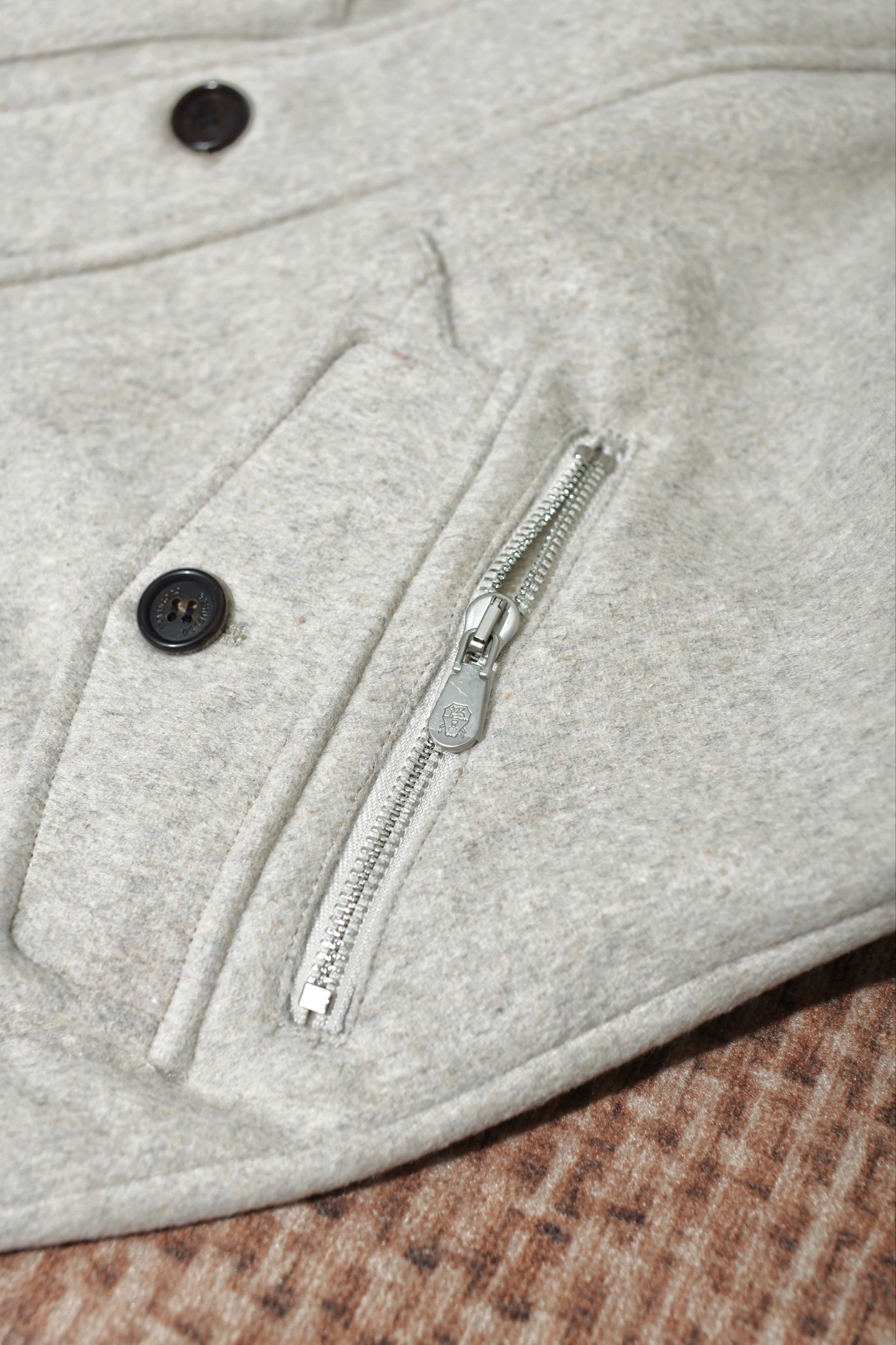 New#🟥BC Brunello Cucinelli 这款匠心独运的夹克，将奢华与实用完美融合，伴您温暖