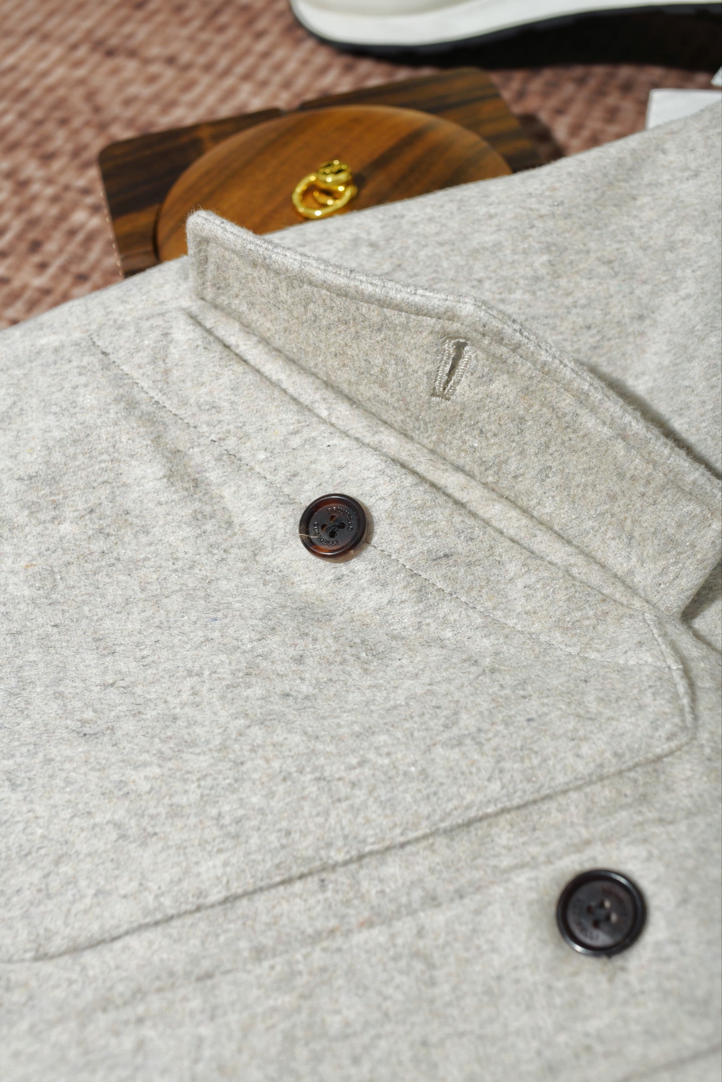 New#🟥BC Brunello Cucinelli 这款匠心独运的夹克，将奢华与实用完美融合，伴您温暖