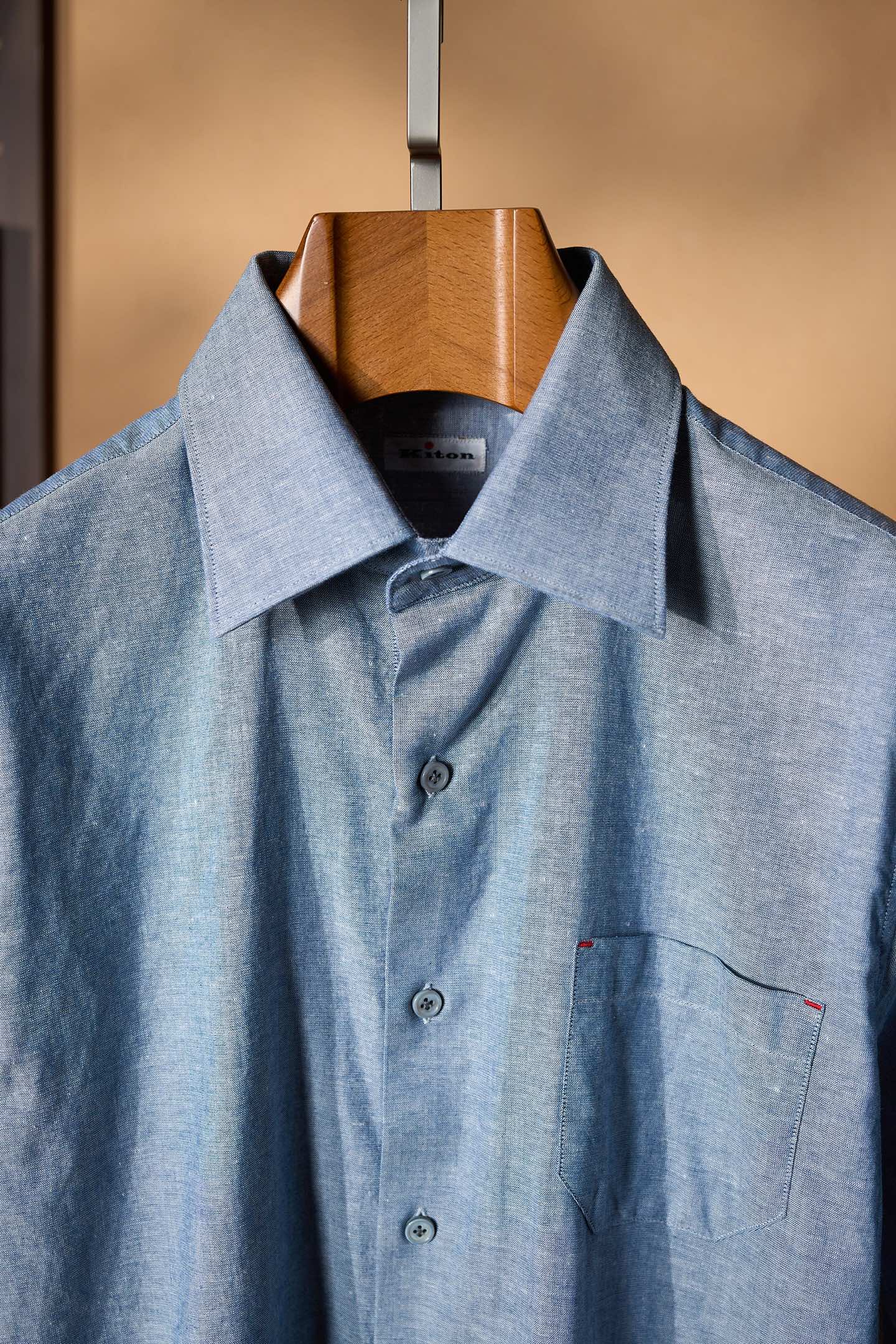 New#🟥Kiton 新款来袭！亚麻衬衫，独家巨献，胸前设计口袋，麻料以其独特的面料特点和休闲自然的风格