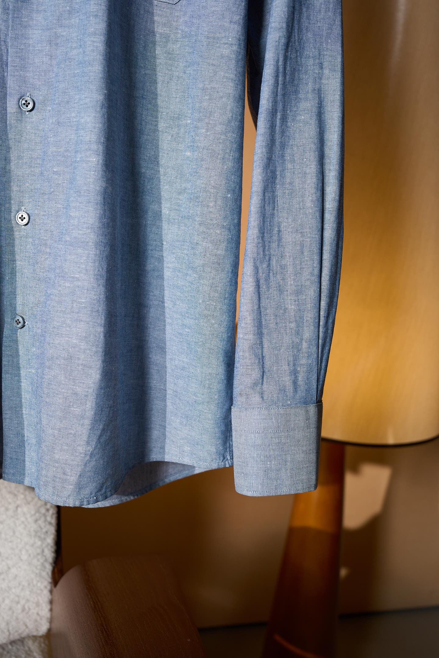 New#🟥Kiton 新款来袭！亚麻衬衫，独家巨献，胸前设计口袋，麻料以其独特的面料特点和休闲自然的风格