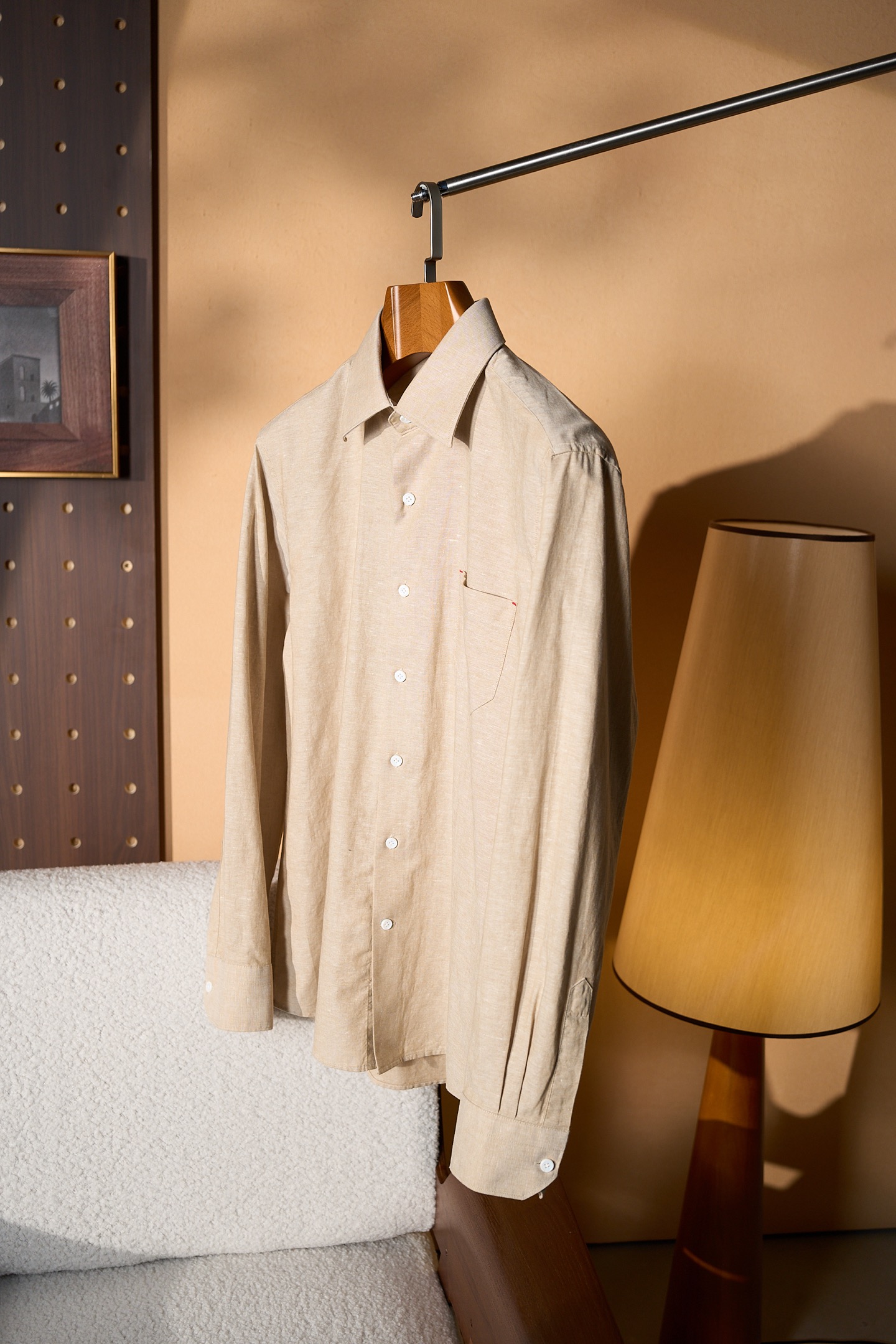 New#🟥Kiton 新款来袭！亚麻衬衫，独家巨献，胸前设计口袋，麻料以其独特的面料特点和休闲自然的风格