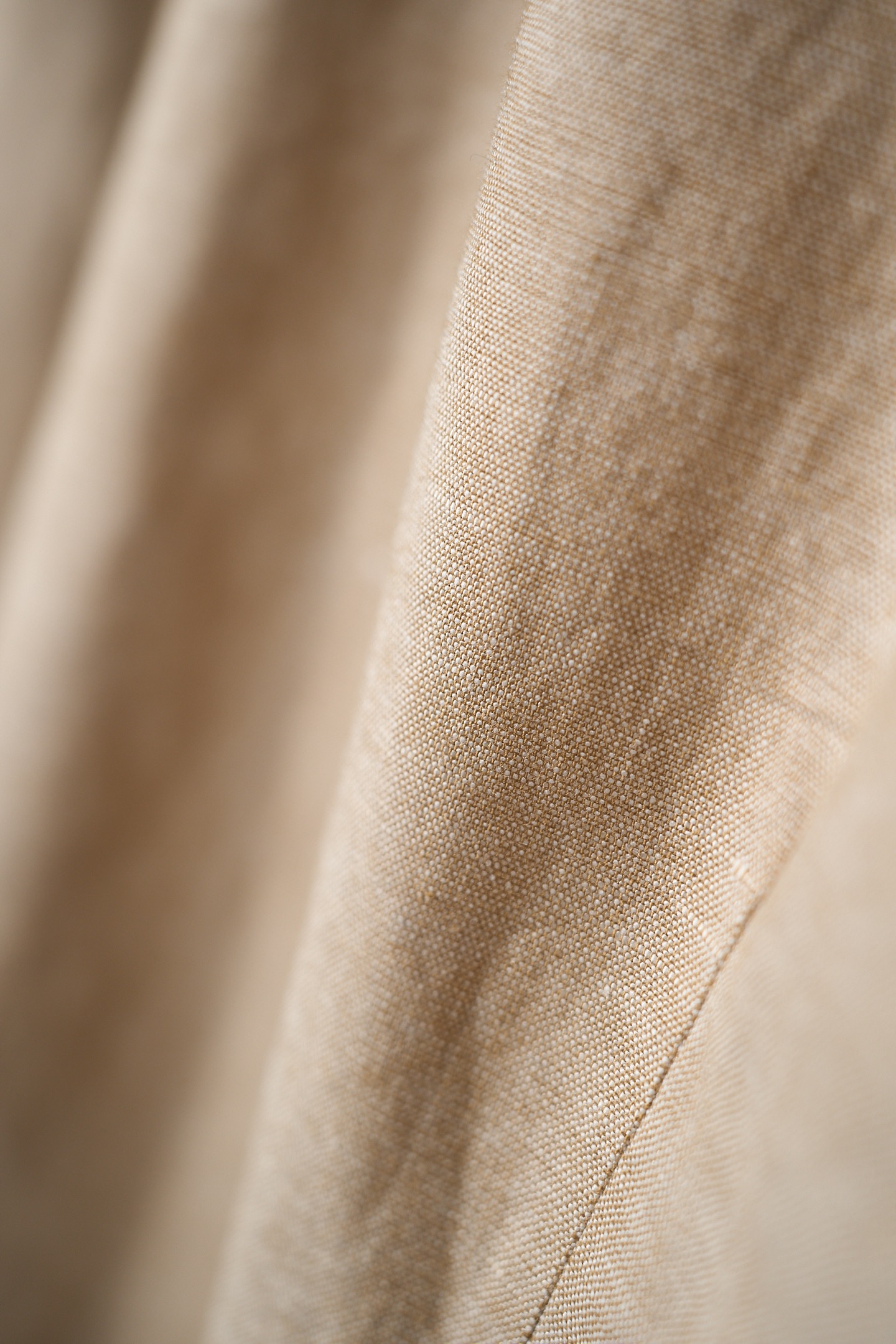 New#🟥Kiton 新款来袭！亚麻衬衫，独家巨献，胸前设计口袋，麻料以其独特的面料特点和休闲自然的风格