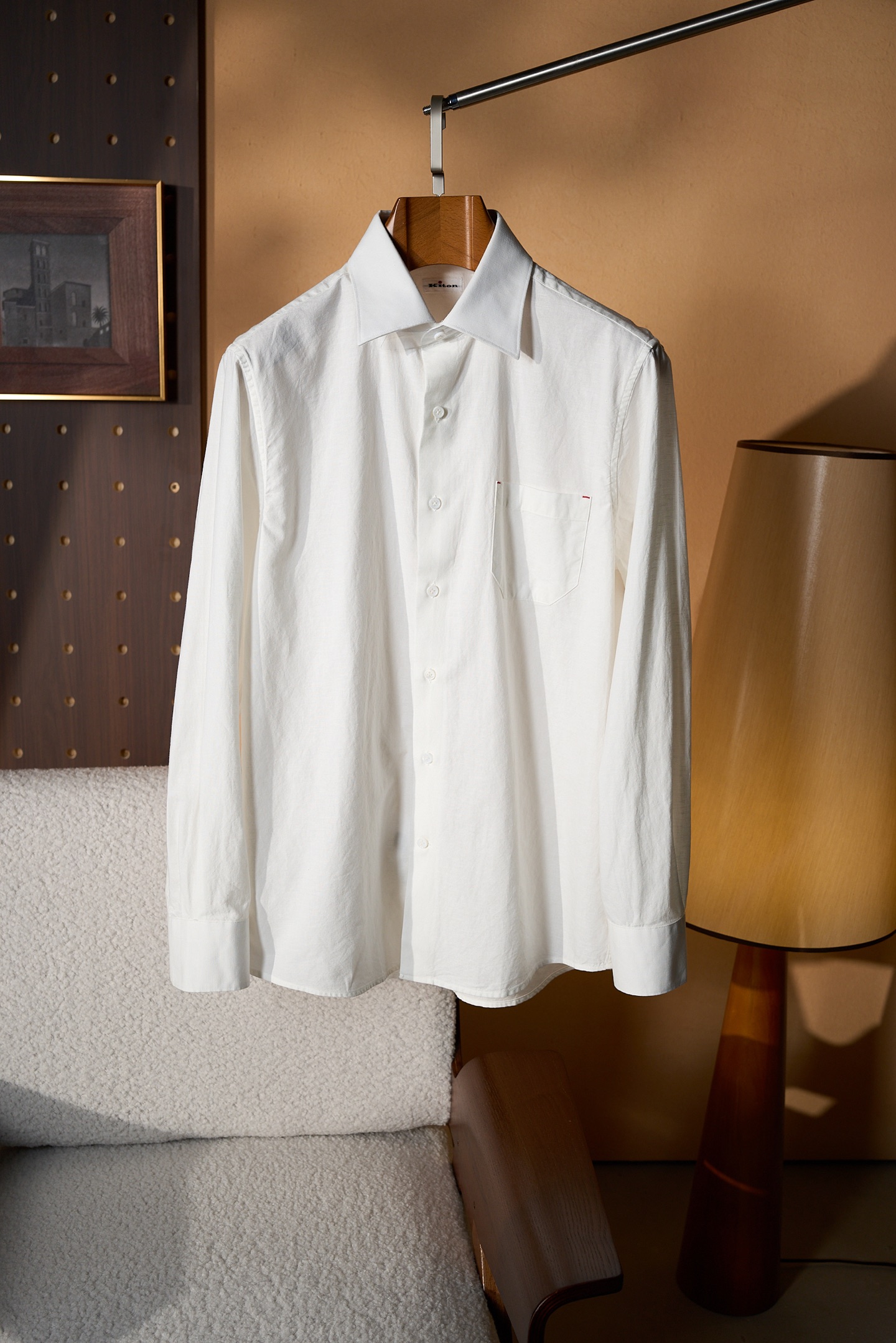 New#🟥Kiton 新款来袭！亚麻衬衫，独家巨献，胸前设计口袋，麻料以其独特的面料特点和休闲自然的风格