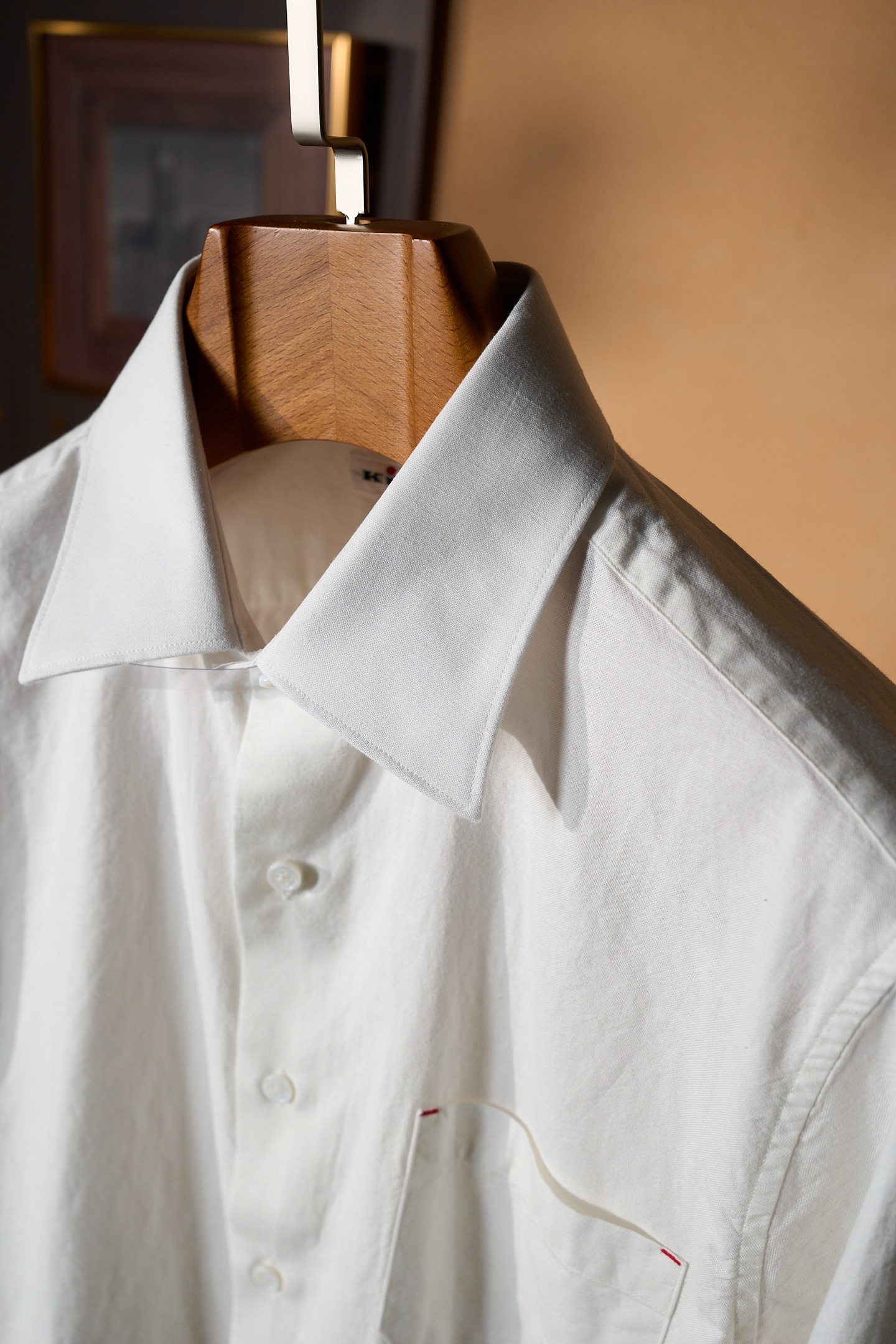 New#🟥Kiton 新款来袭！亚麻衬衫，独家巨献，胸前设计口袋，麻料以其独特的面料特点和休闲自然的风格