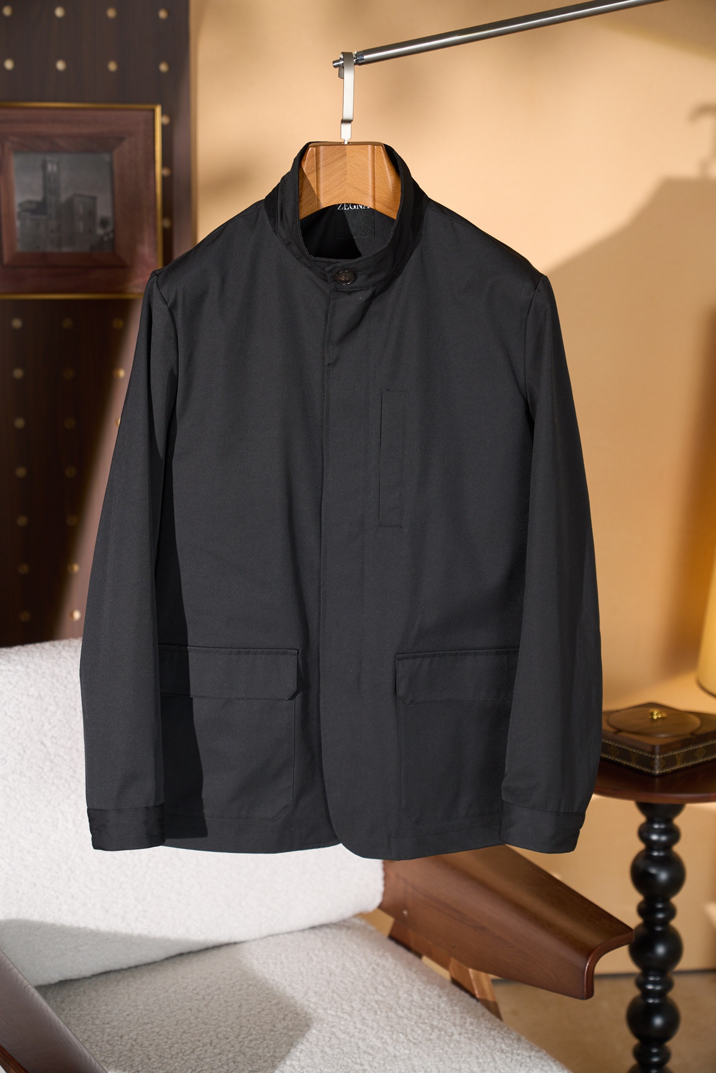 New#🟥ZEGNA 新款来袭！复古工装风是独特又别具魅力的一款单品。经典的工装元素与优质的面料相结合，