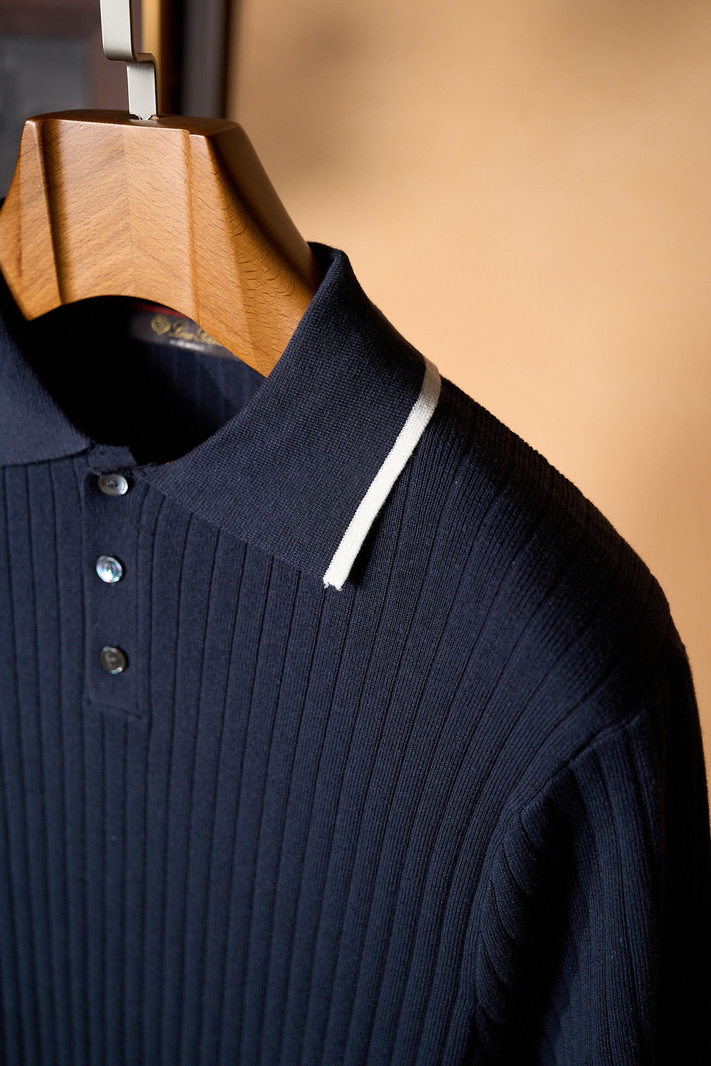 New#🟥Loro piana 意大利 罗纹工艺镌刻的优雅时尚Polo衫，优质的材质是时尚的基石。这款P