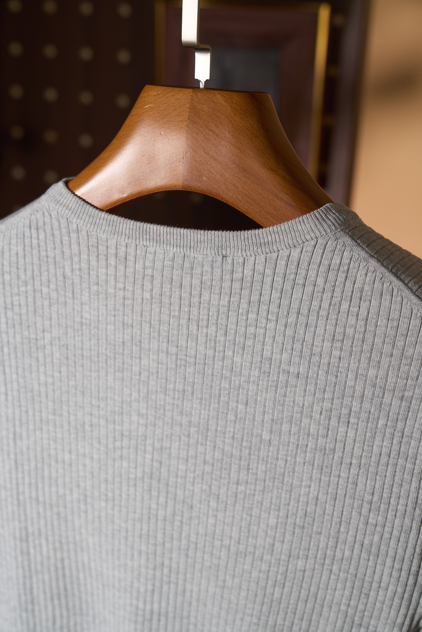 New#🟥Loro piana 诺悠翩雅，新款来袭夏日限定，温柔与雅致交织的宽条圆领针织衫！精选意大利匠