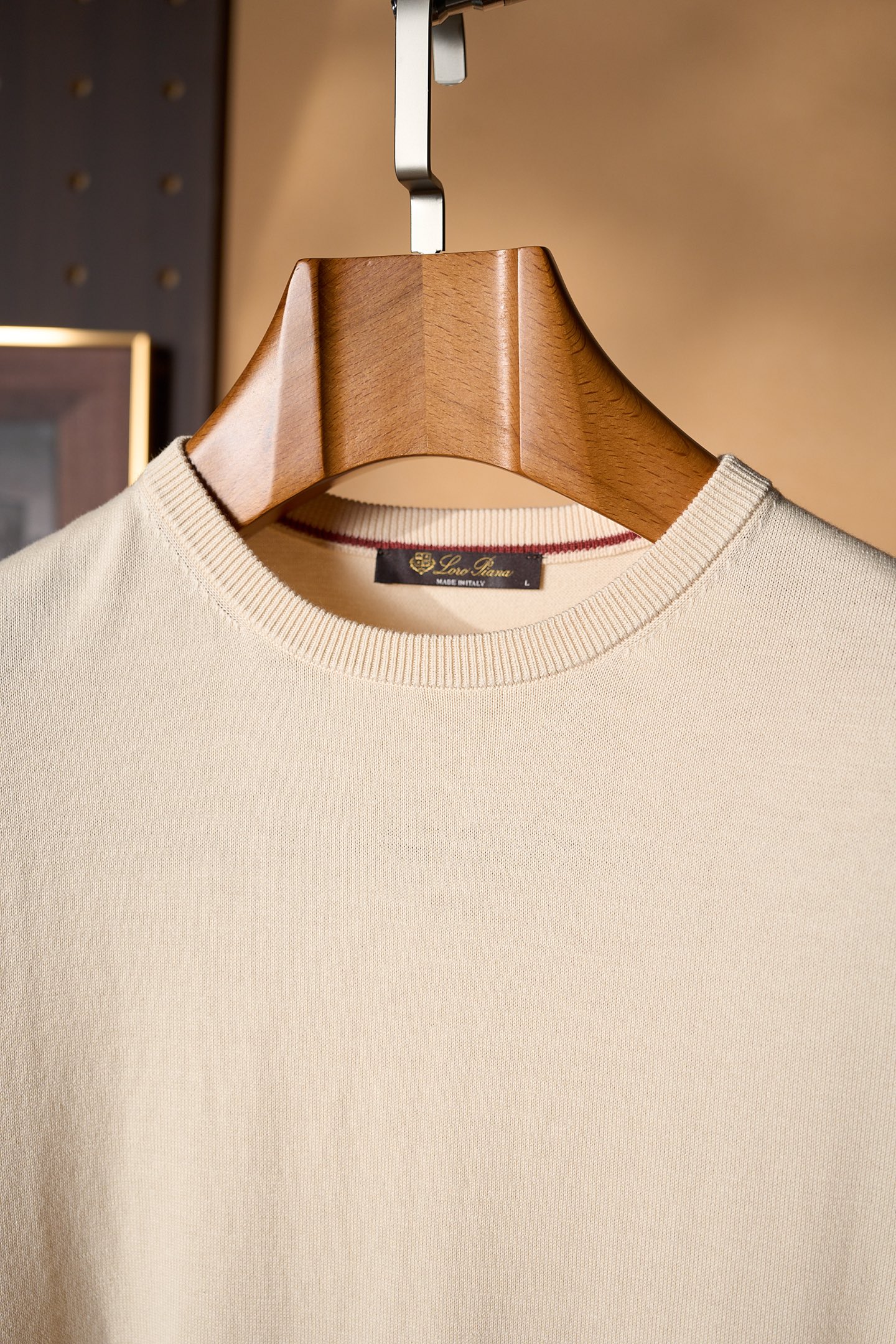 New#🟥Loro piana 夏日系列！圆领针织衫，以100%棉诠释意式极简的呼吸美学！意大利精梳棉匠