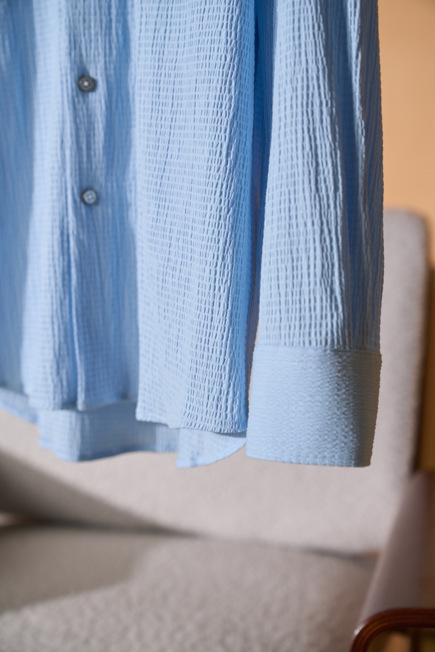 New#🟥「把晴空穿在身上，是Louis Vuitton独有的松弛高级感✨」浅天蓝色泡泡纱肌理自带空气感